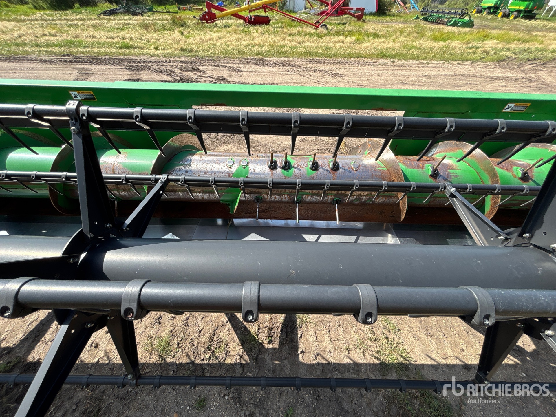 2016 John Deere 635F