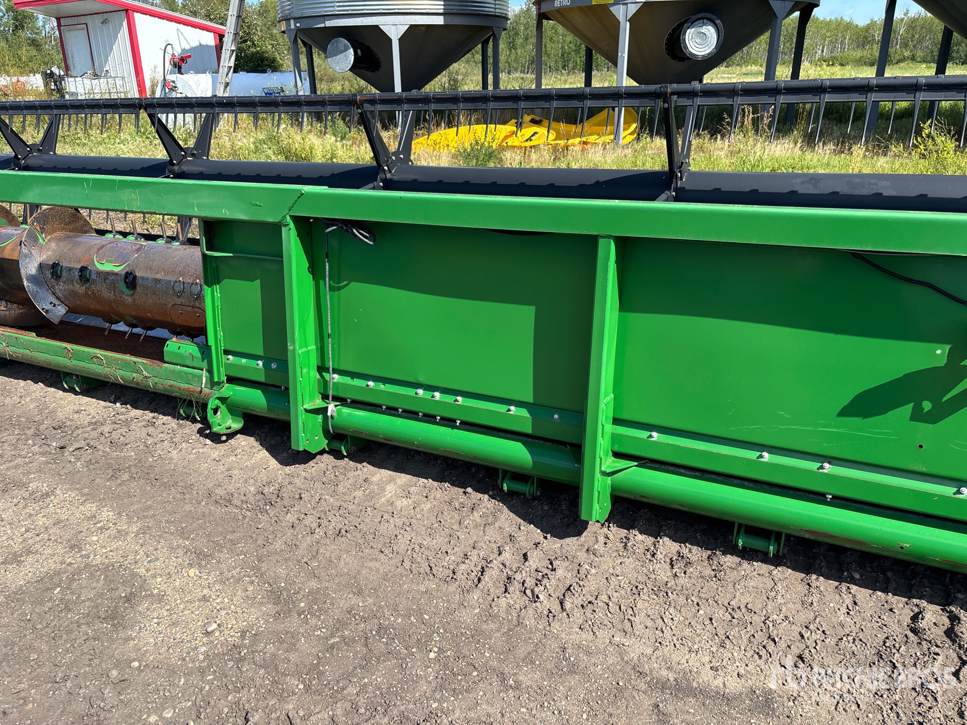 2016 John Deere 635F