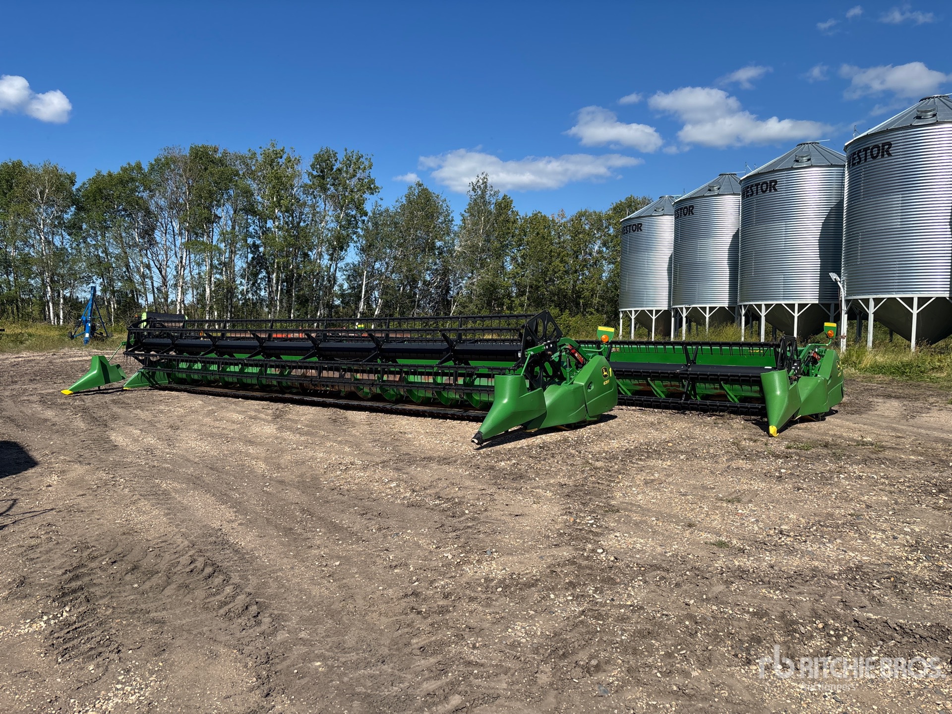 2016 John Deere 635F