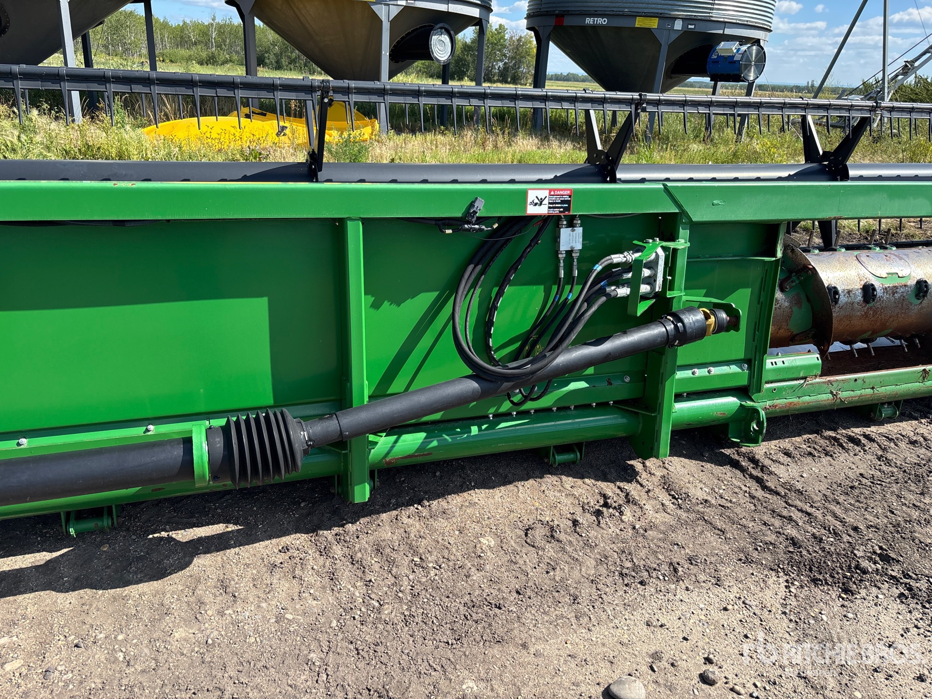 2016 John Deere 635F