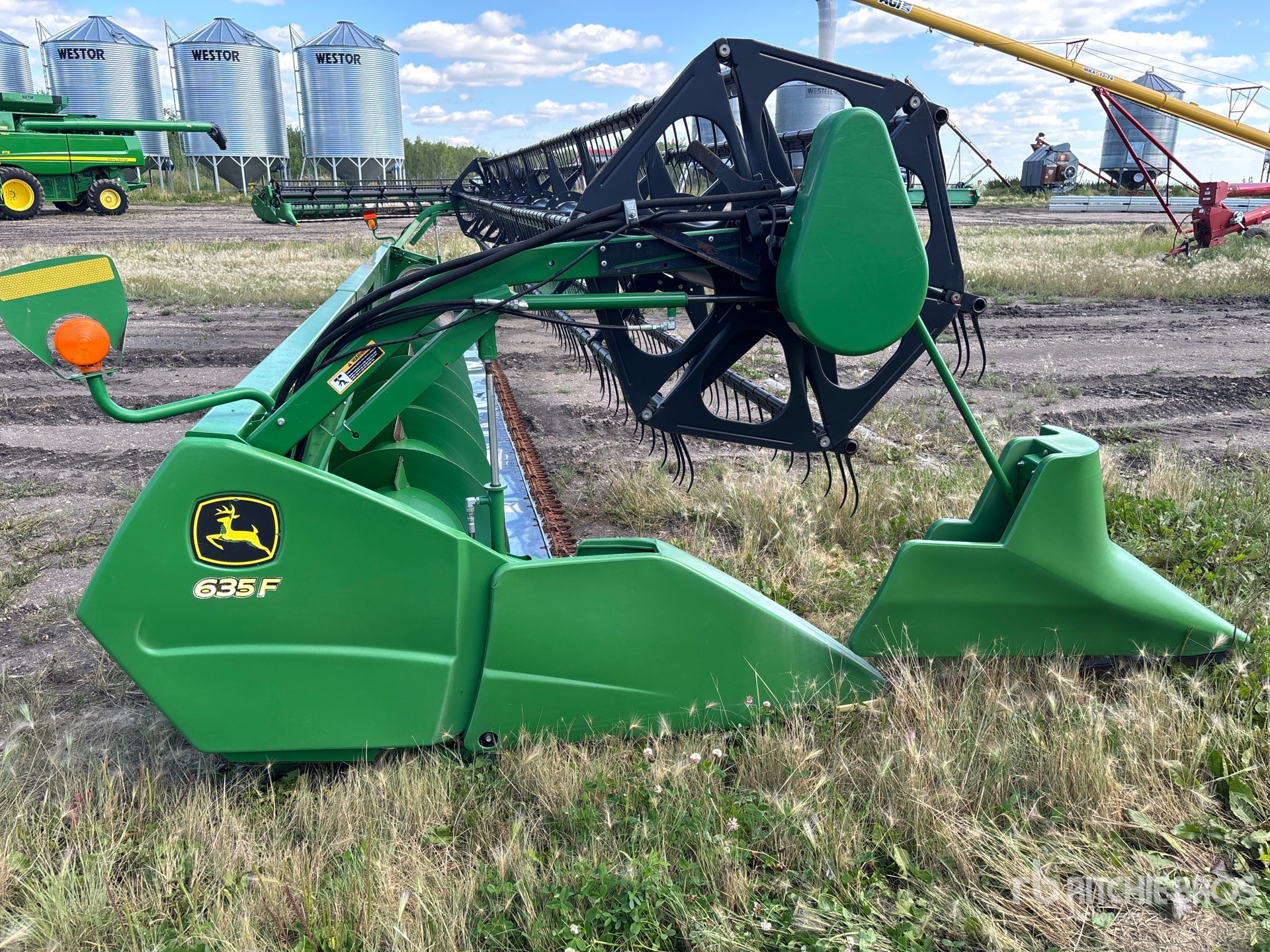 2013 John Deere 635F