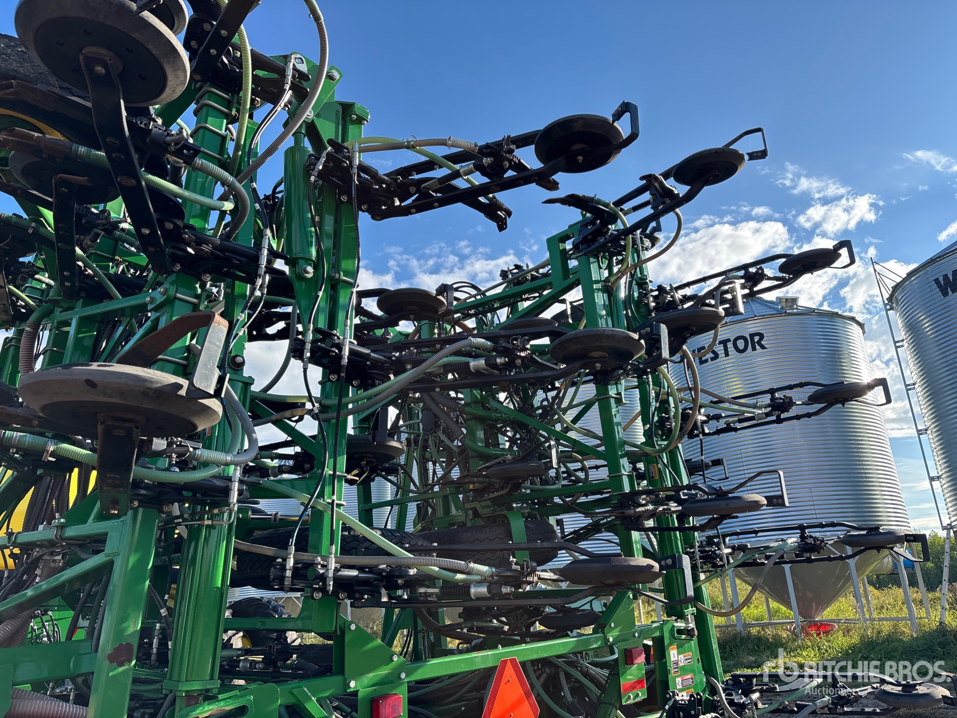 2017 John Deere 1870