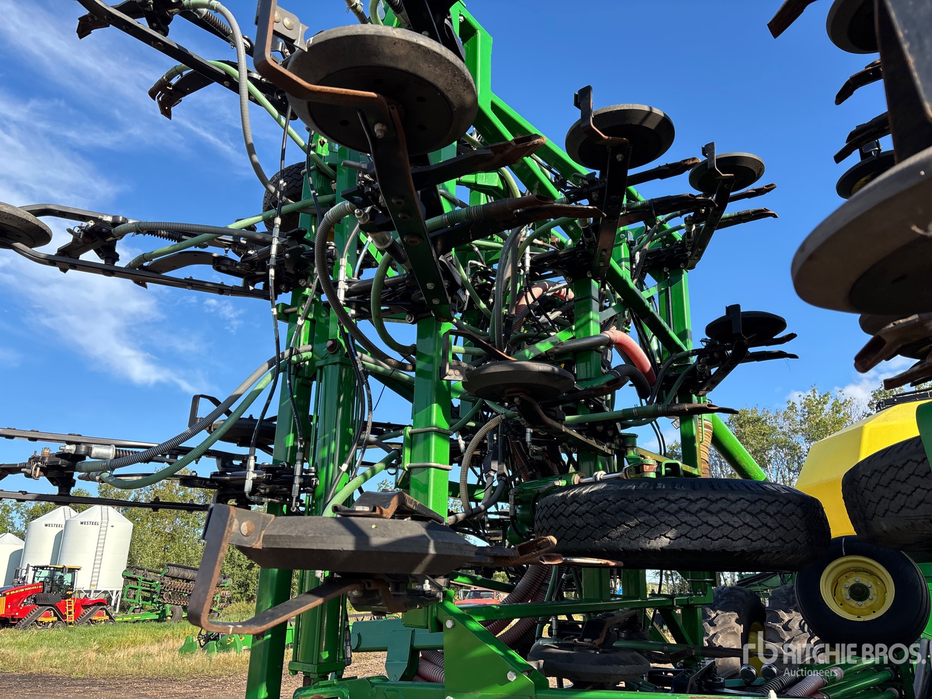 2017 John Deere 1870