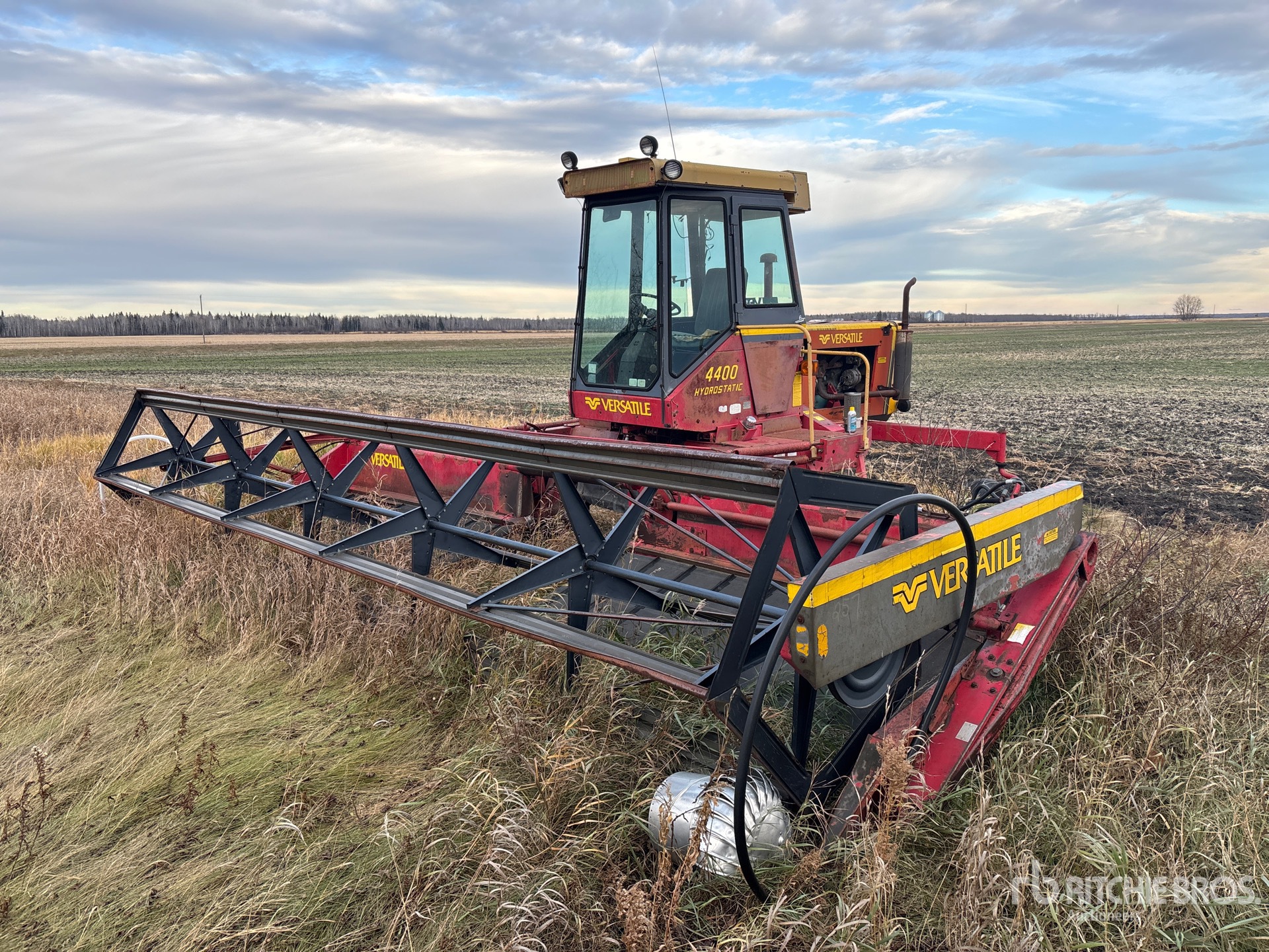 Photo of 1982 Versatile 4400