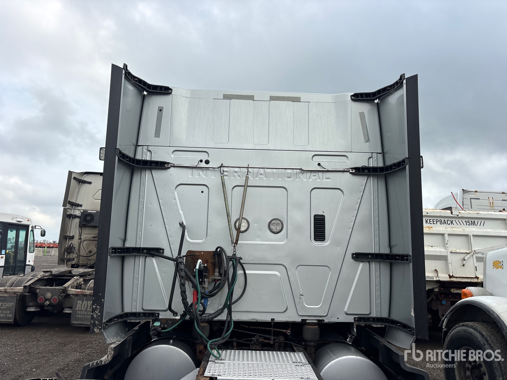 2020 International LT625