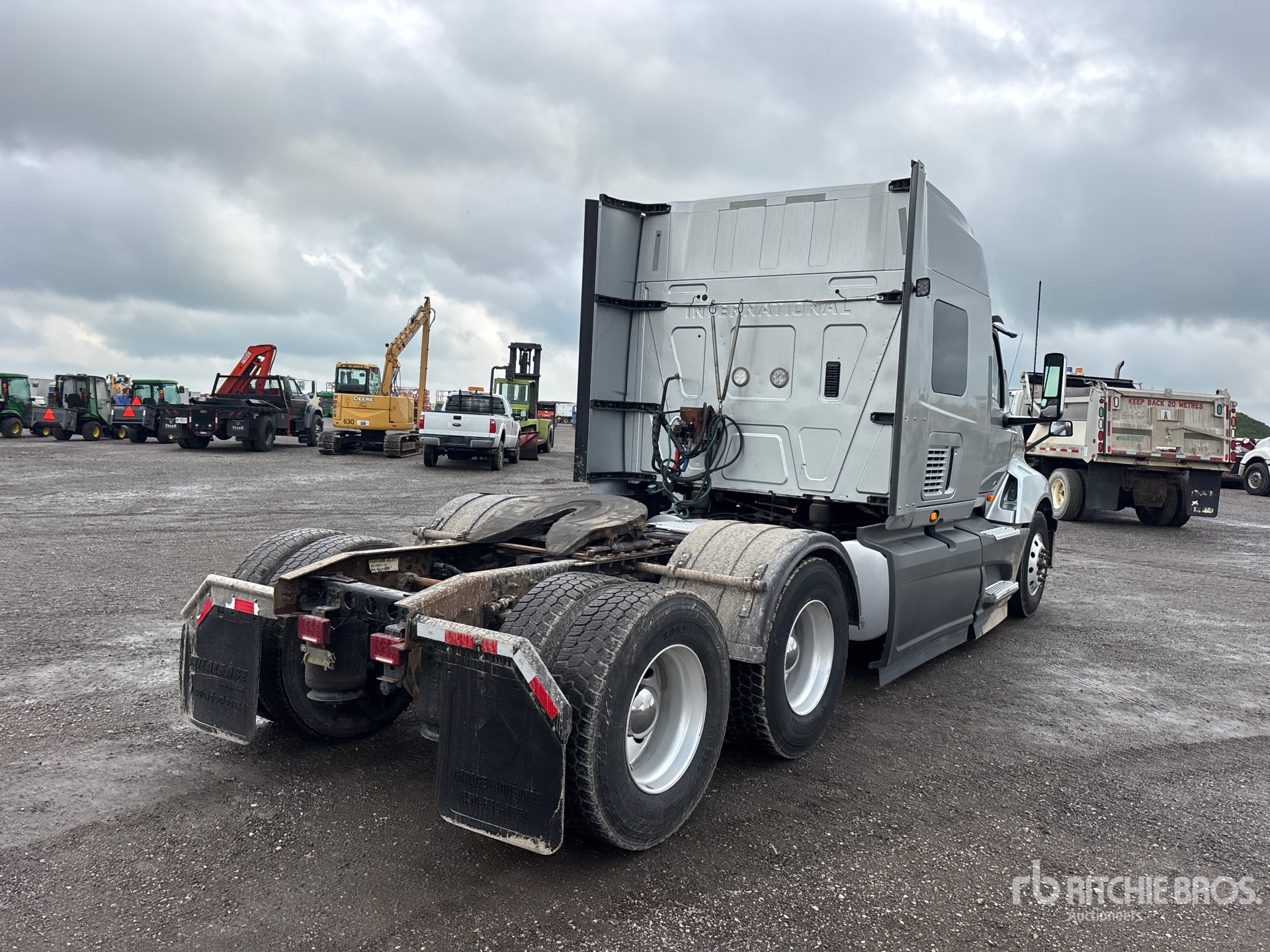 2020 International LT625