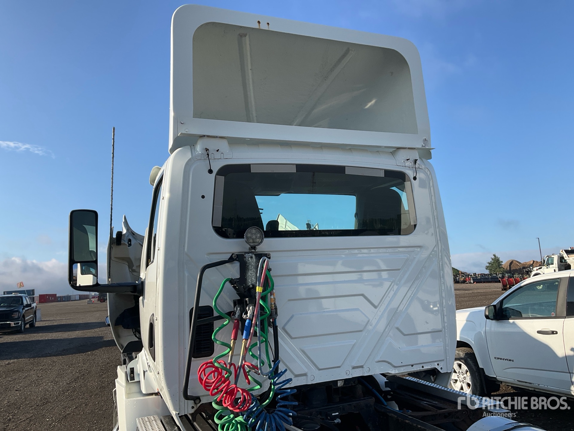2020 International RH613