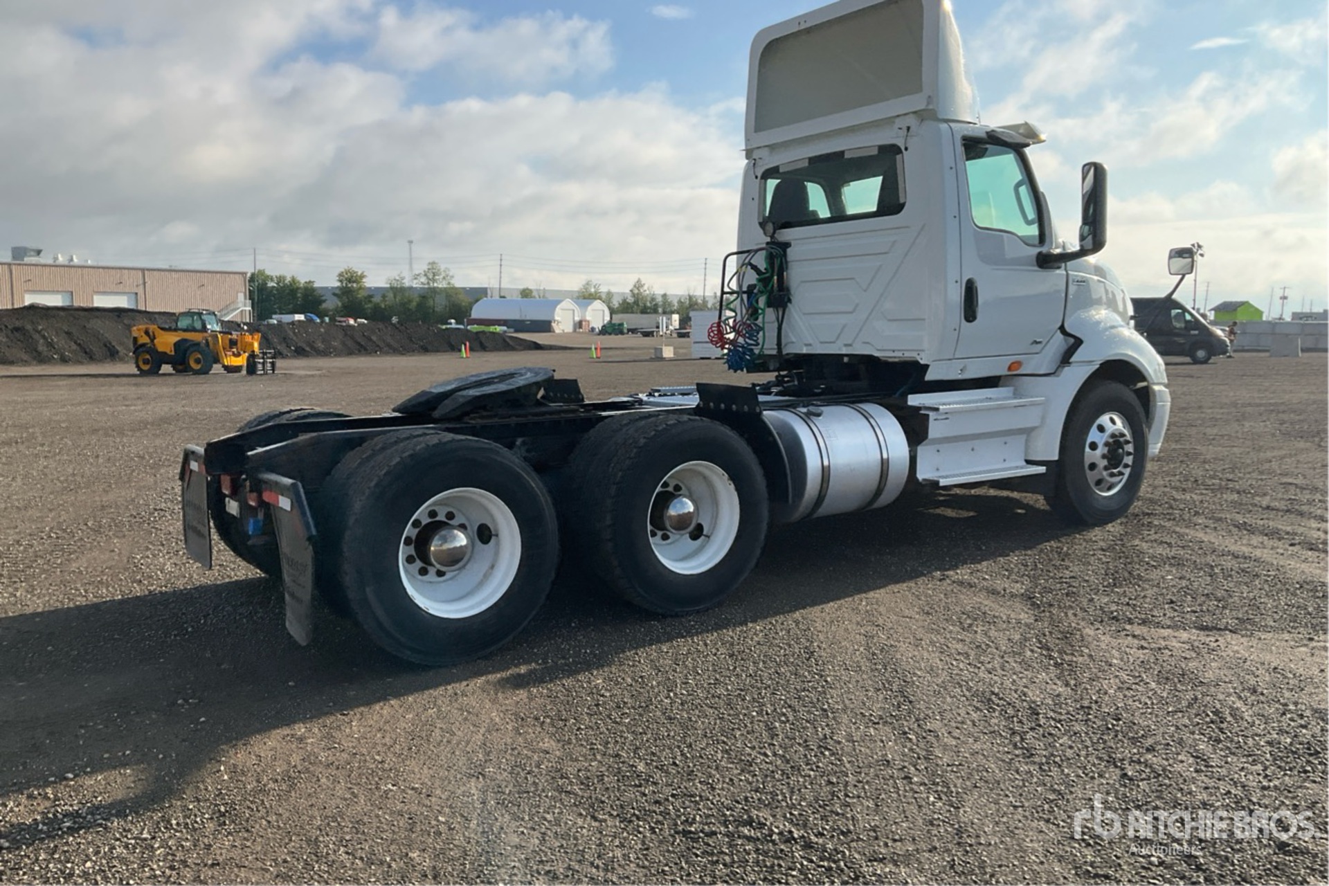 2020 International RH613