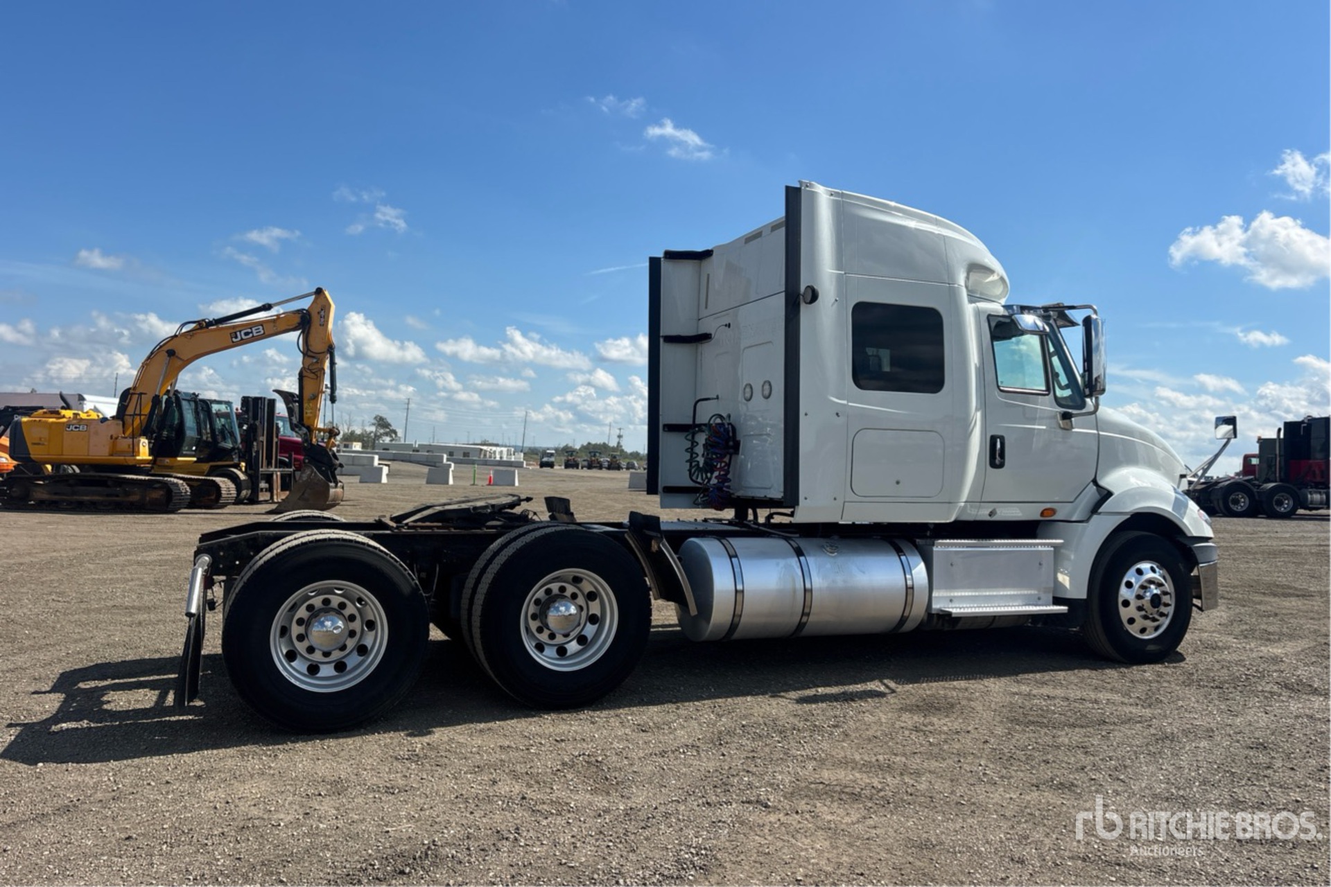 2016 International PROSTAR