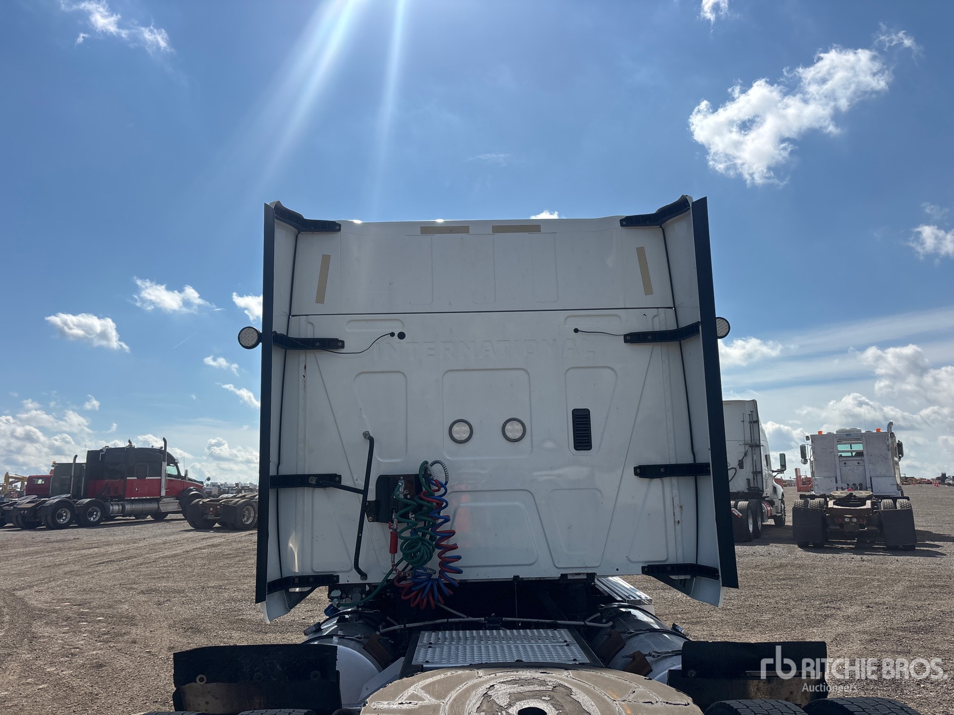 2016 International PROSTAR