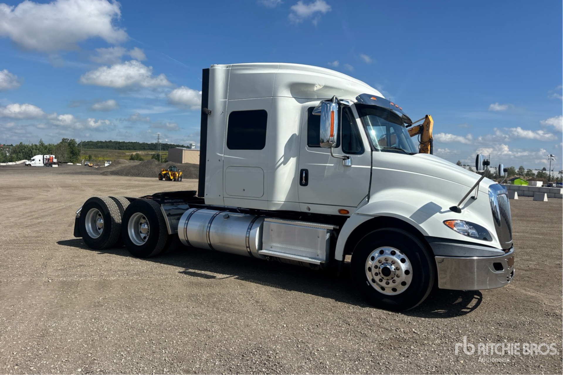 2016 International PROSTAR