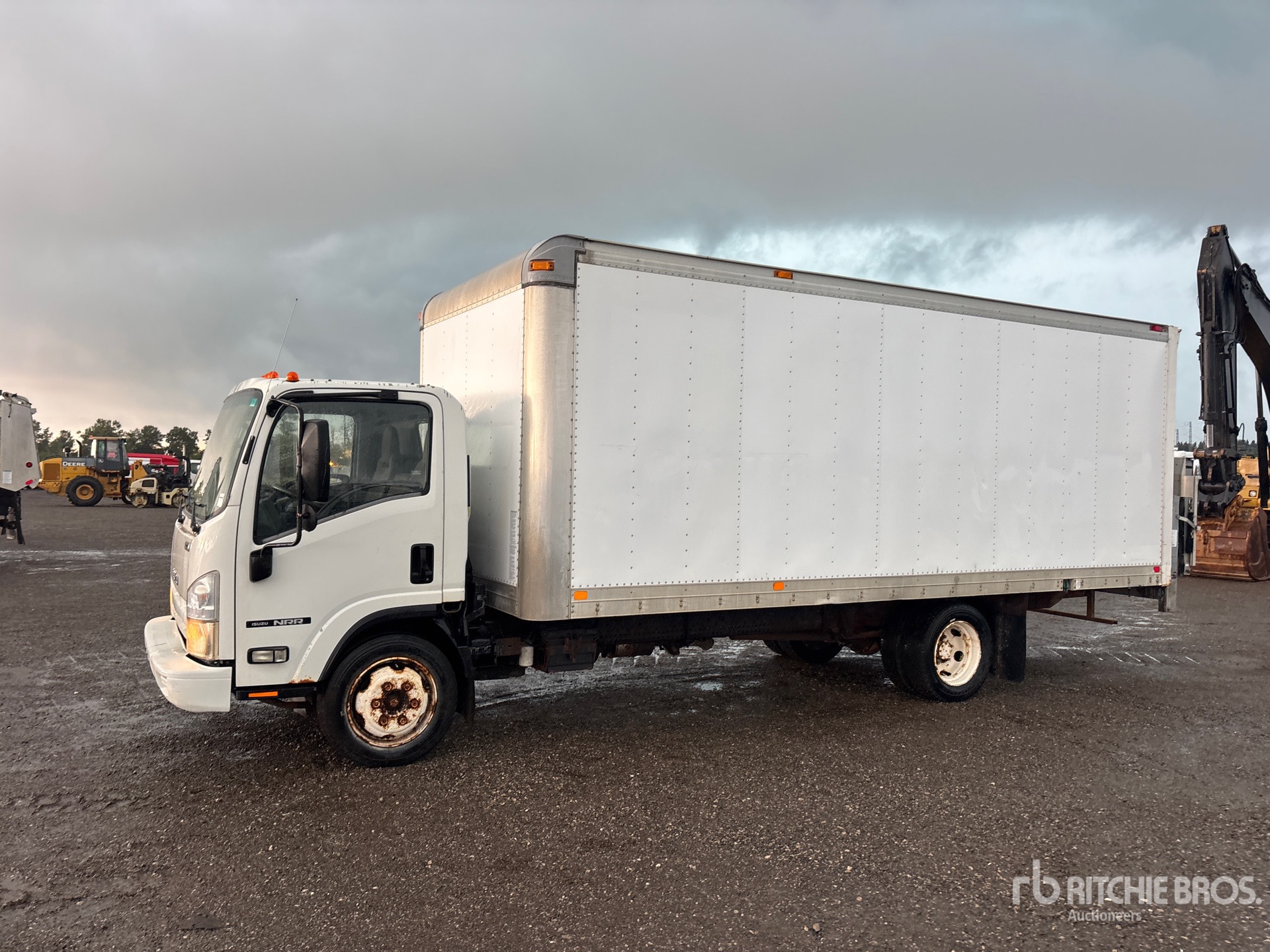 Photo of 2010 Isuzu NRR
