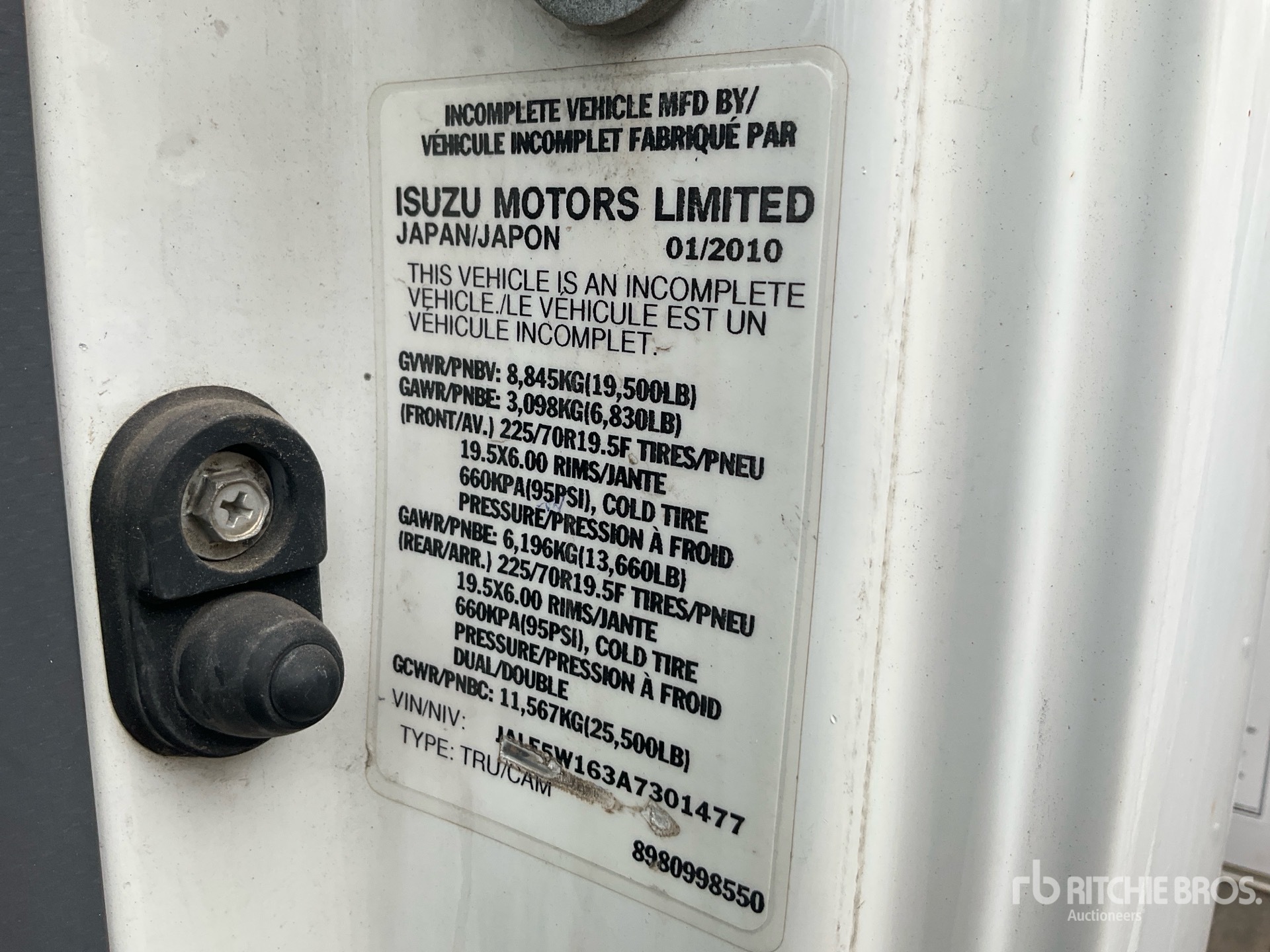 2010 Isuzu NRR