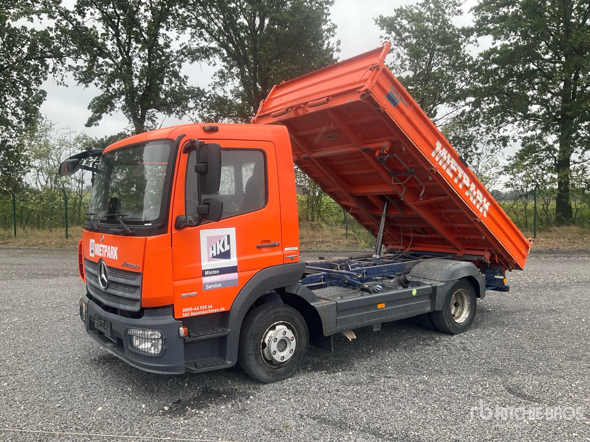 2017 Mercedes-Benz ATEGO 818