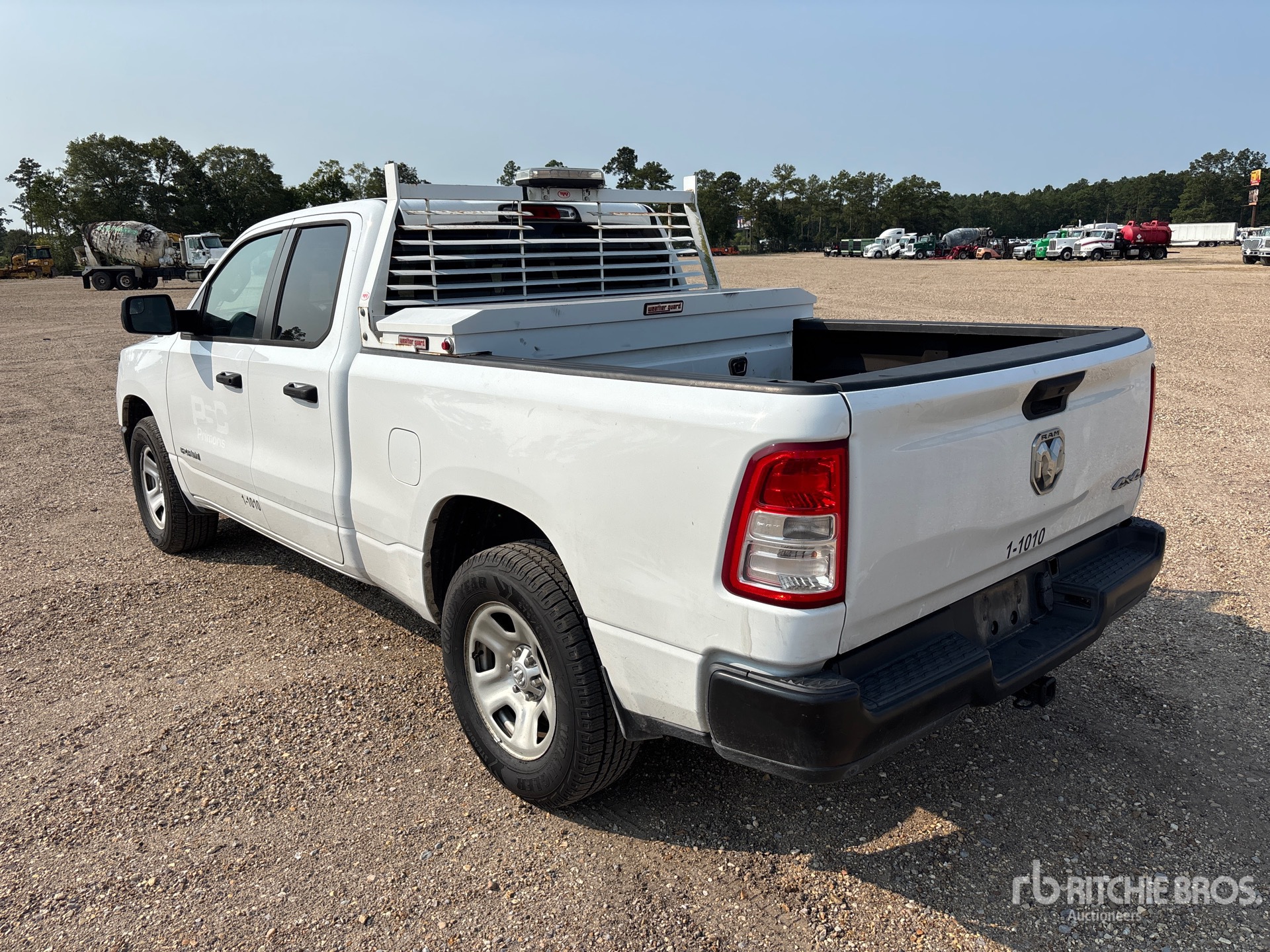 General Appearance with Picture, Left Rear Corner