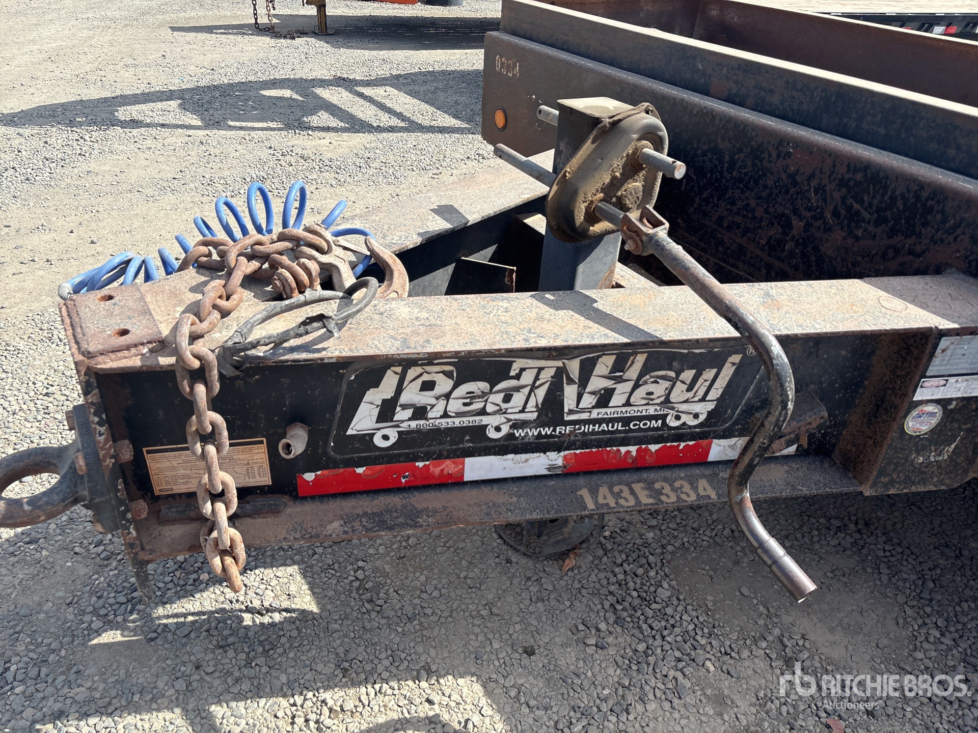2012 Redi Haul 30 ft Tri/A
