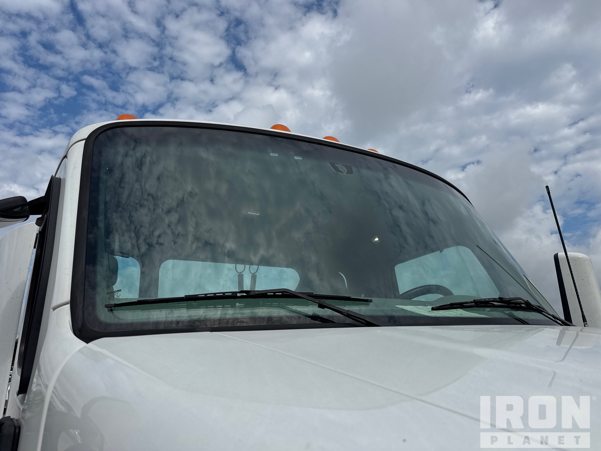 2020 Peterbilt 579
