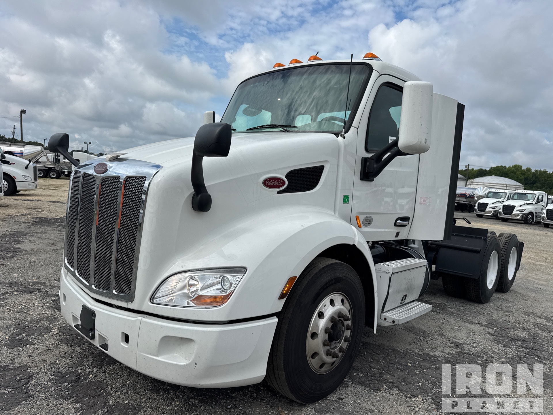 Photo of 2020 Peterbilt 579