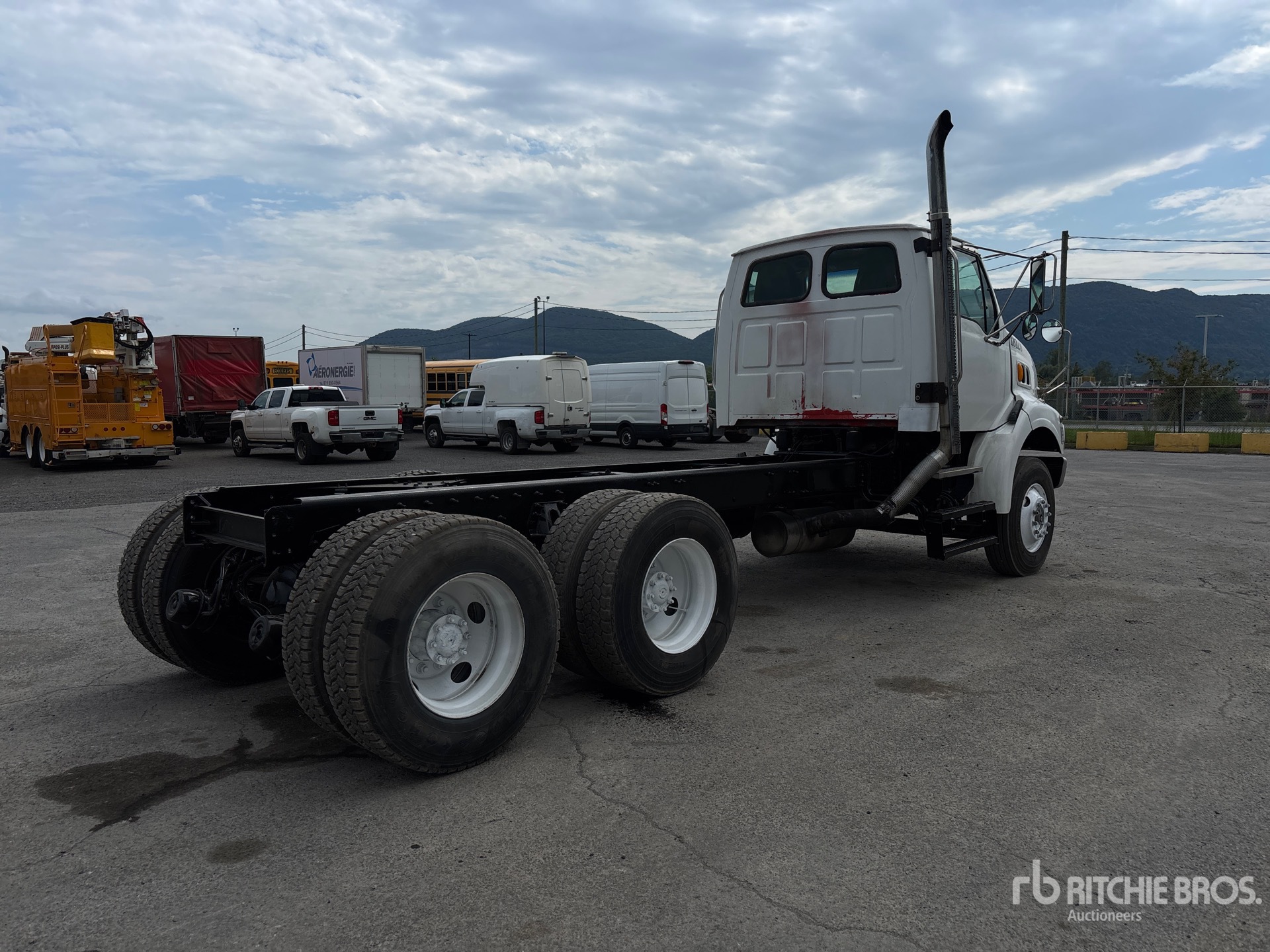 2006 Sterling LT9500