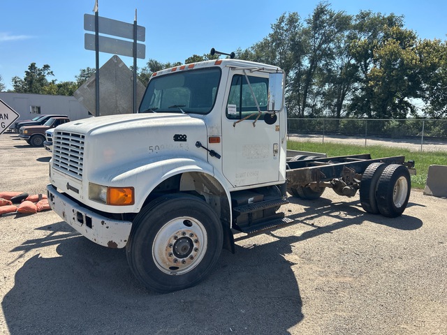 1995 International 4700 4x2 Cab and Chassis