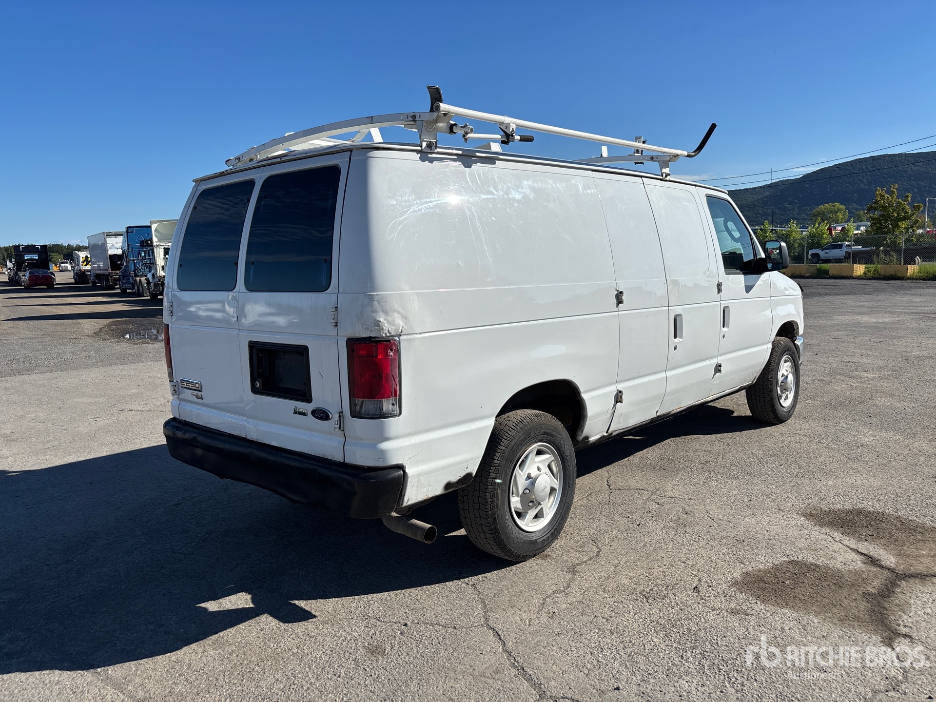 2014 Ford ECONOLINE E-250