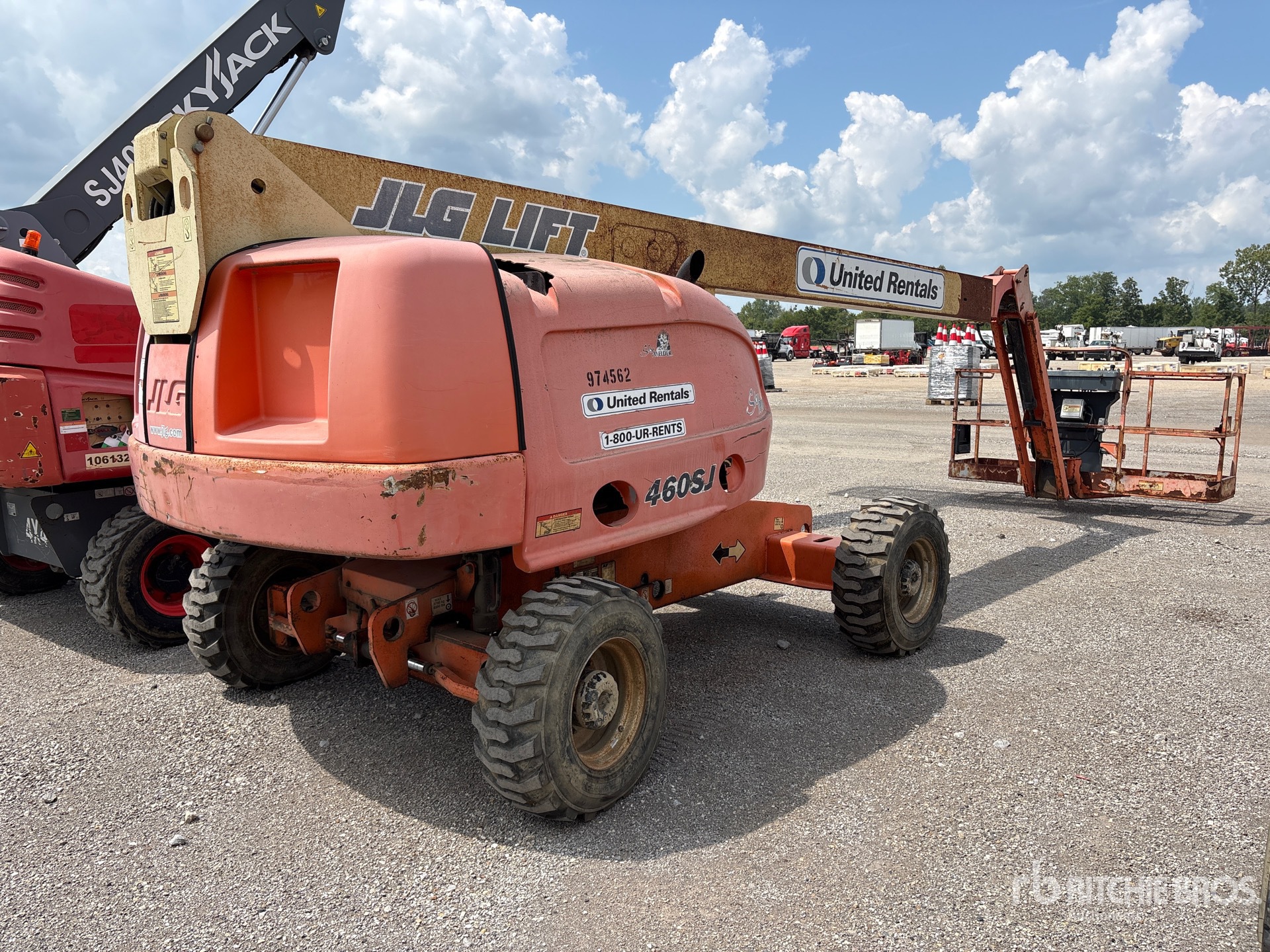 General Appearance with Picture, Right Rear Corner