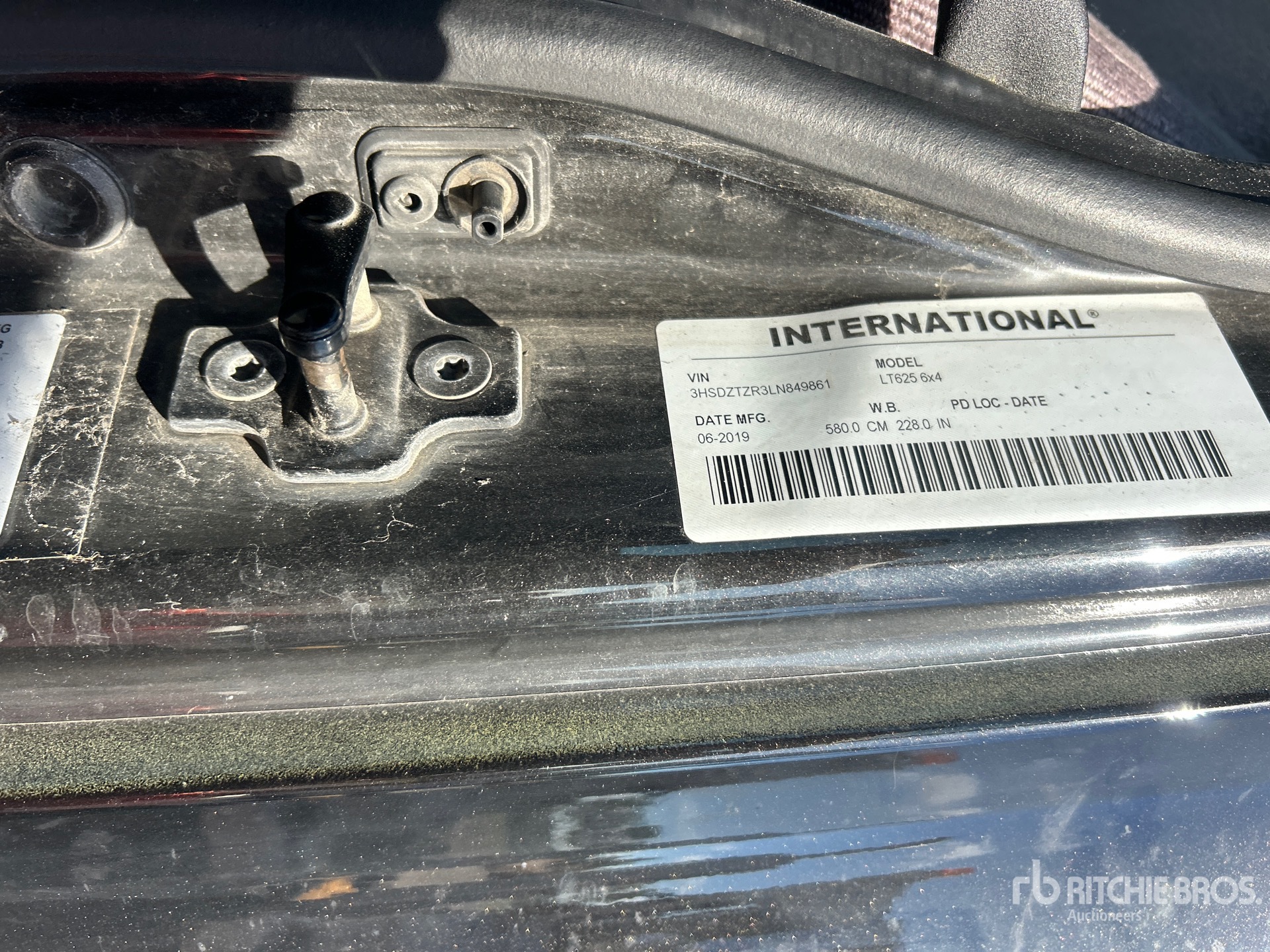 2020 International LT625