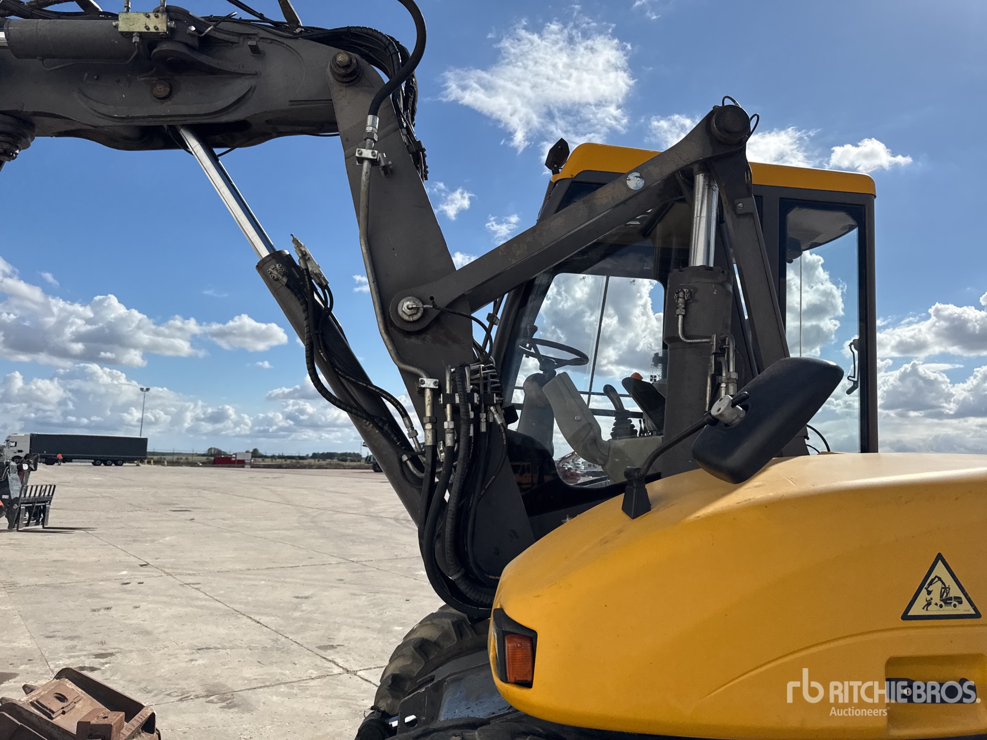 2008 Mecalac 12MXT