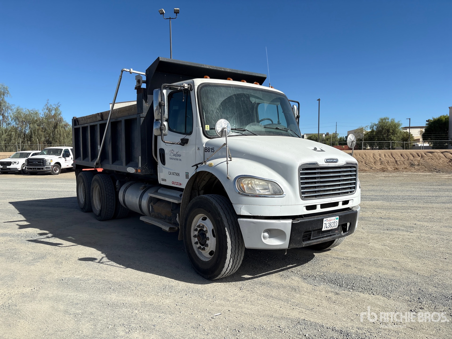 2012 Freightliner M2 106