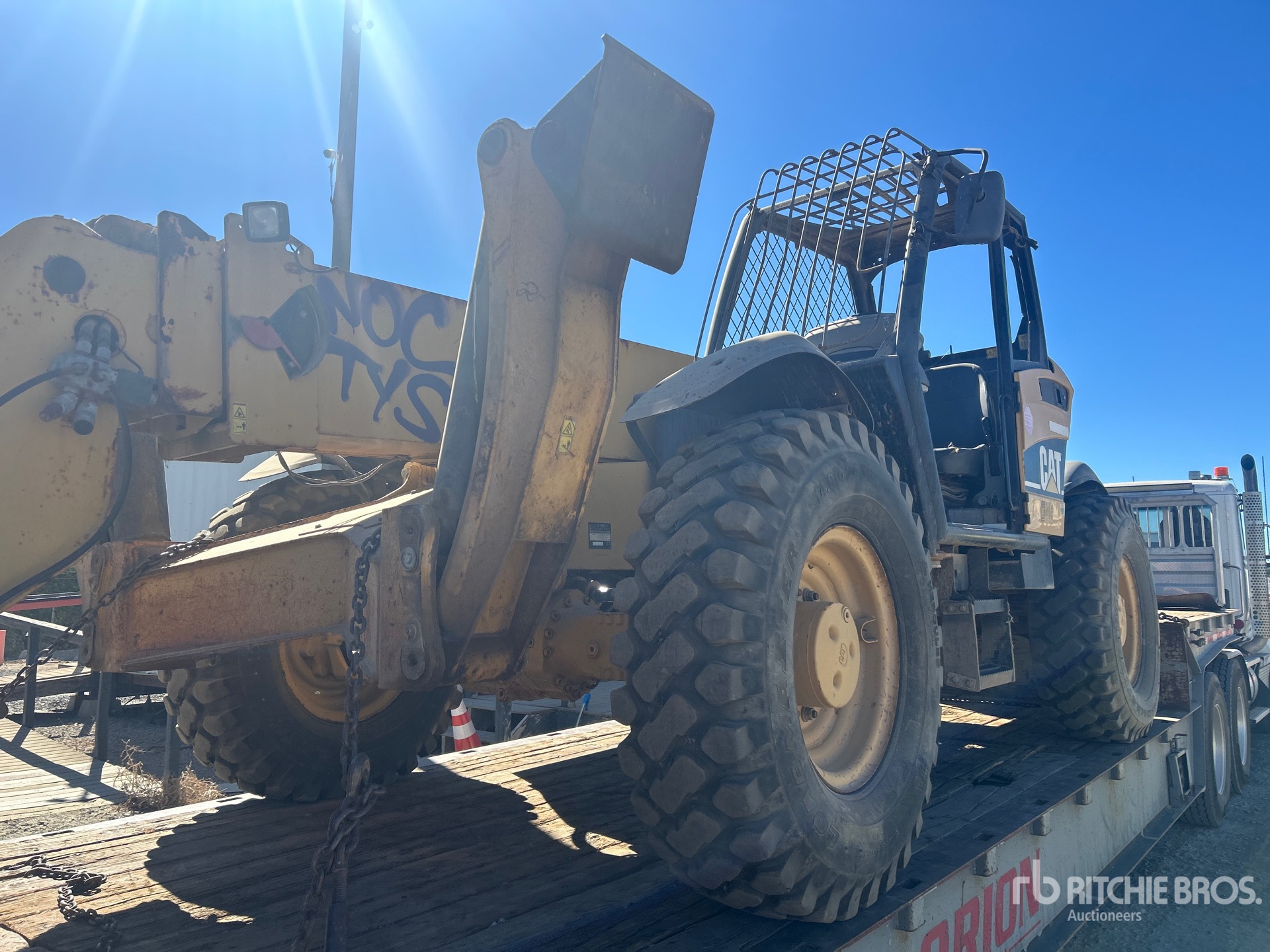 Photo of 2005 Caterpillar TH460B