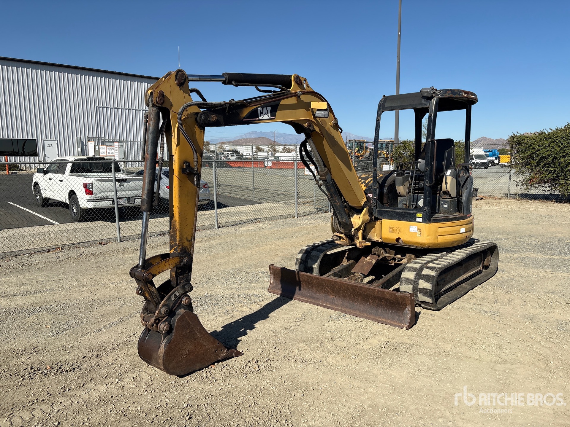 Photo of 2005 Caterpillar 304 CR