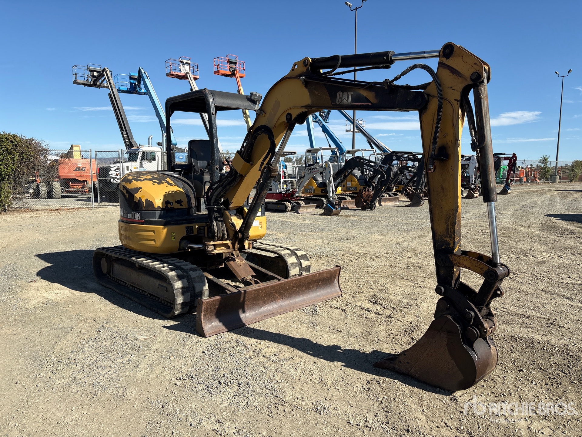 2005 Caterpillar 304 CR