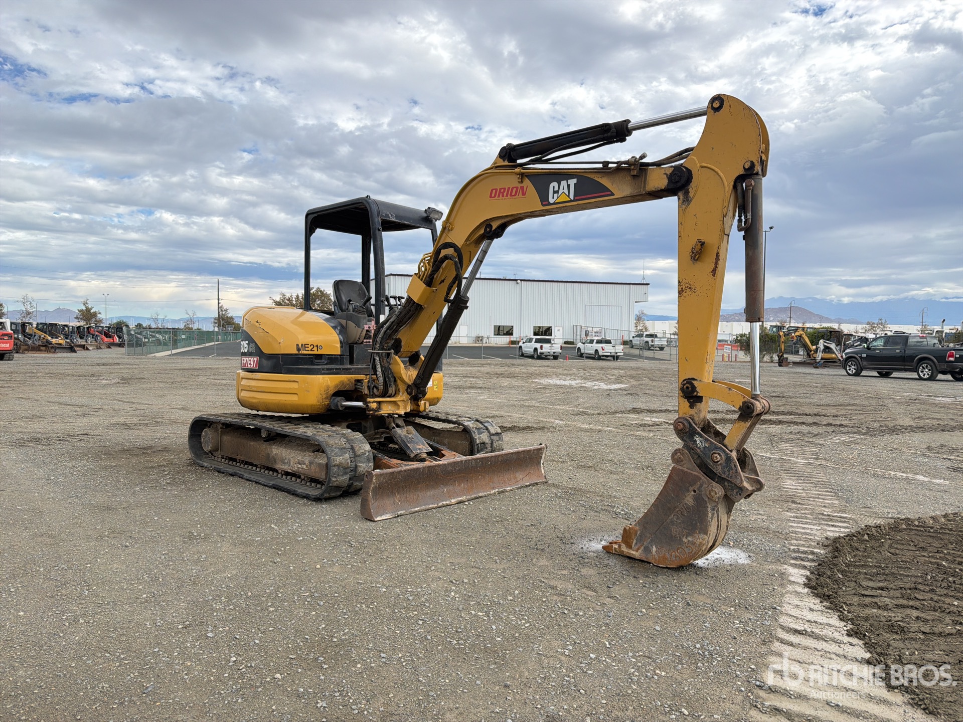 2005 Caterpillar 305 CR