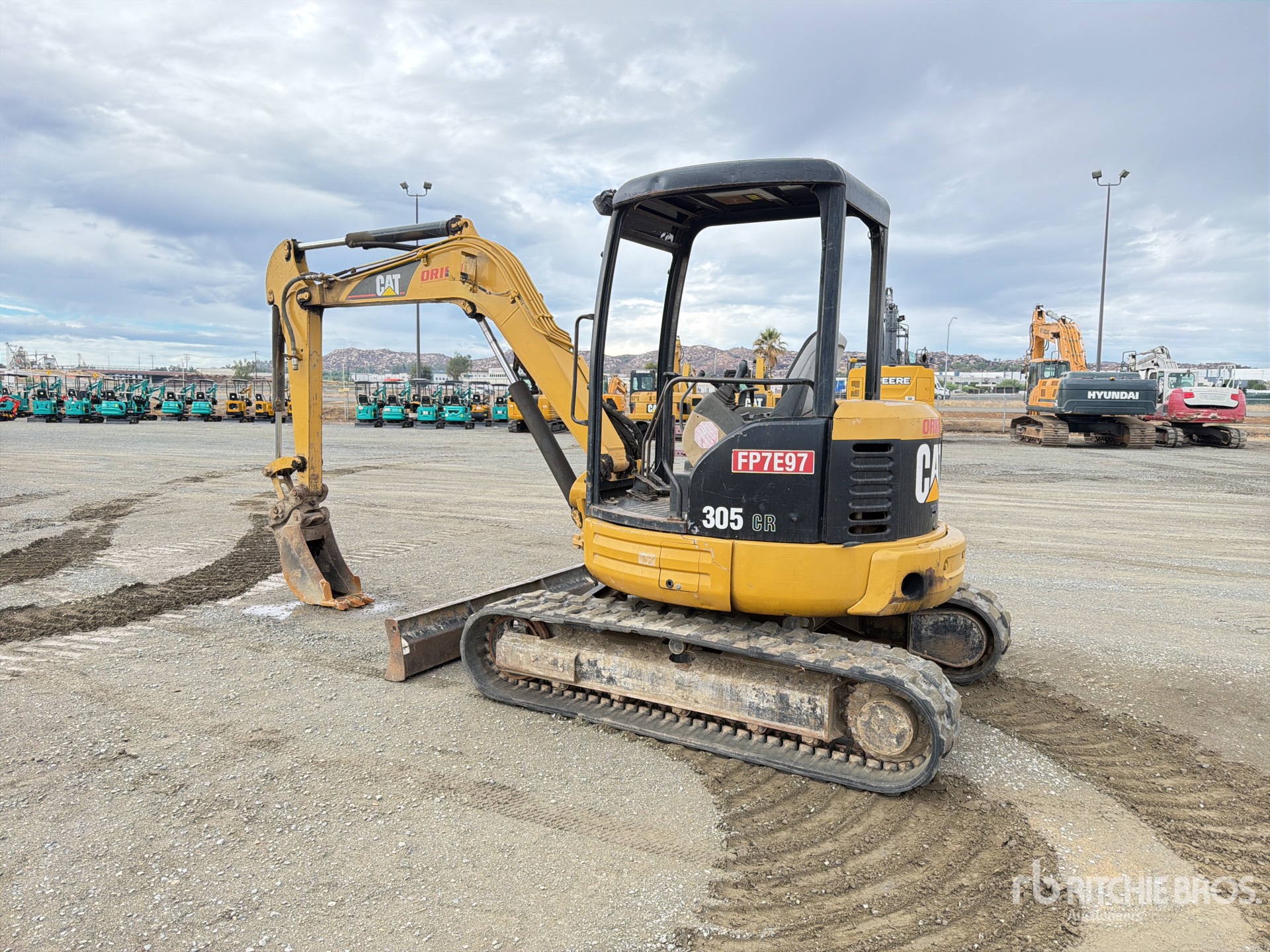 2005 Caterpillar 305 CR