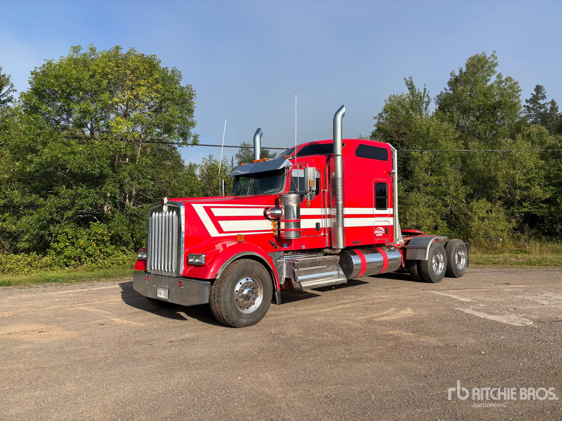 2024 Kenworth W900L