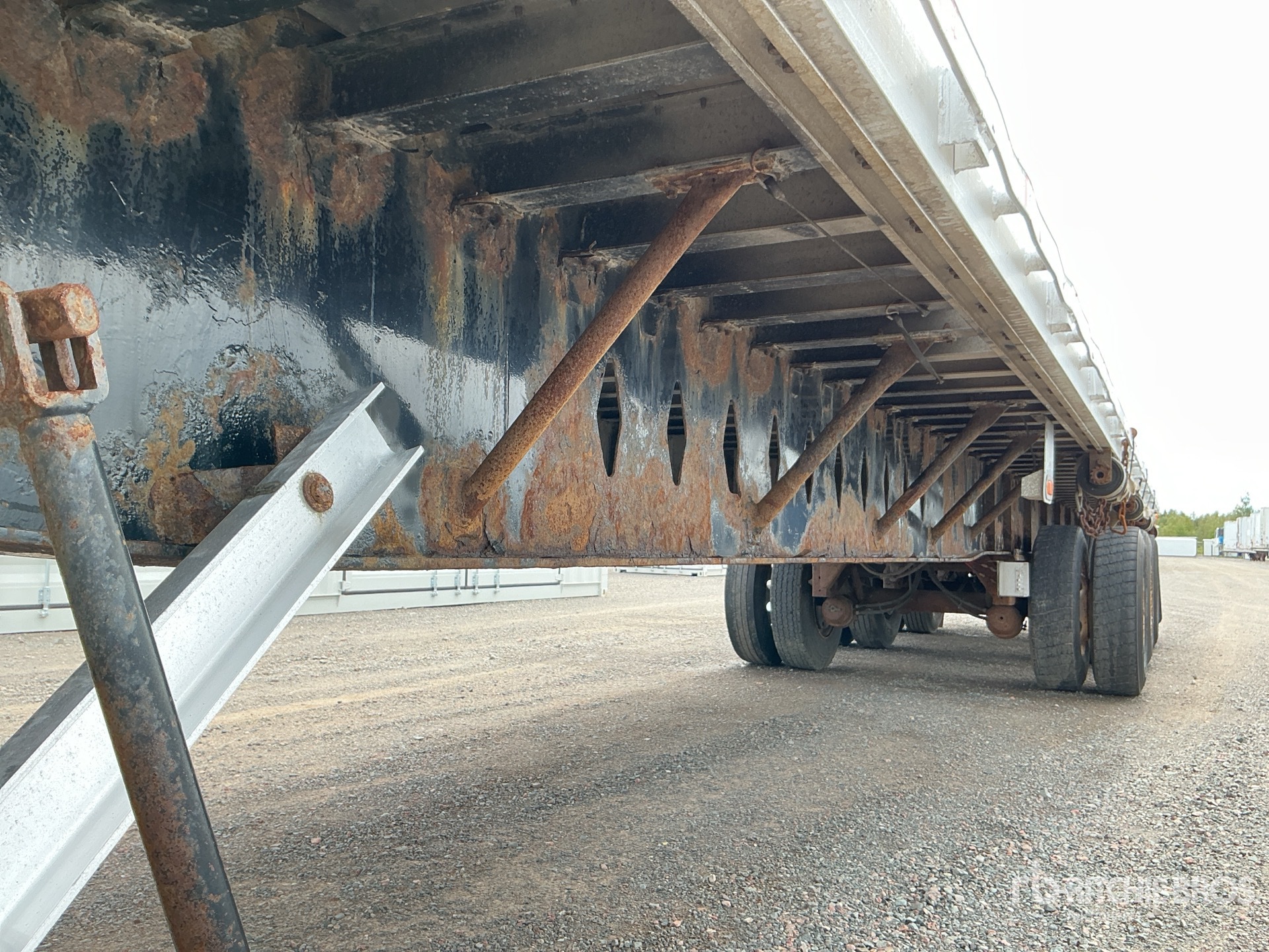 2009 Load King  53 FT TRI/A