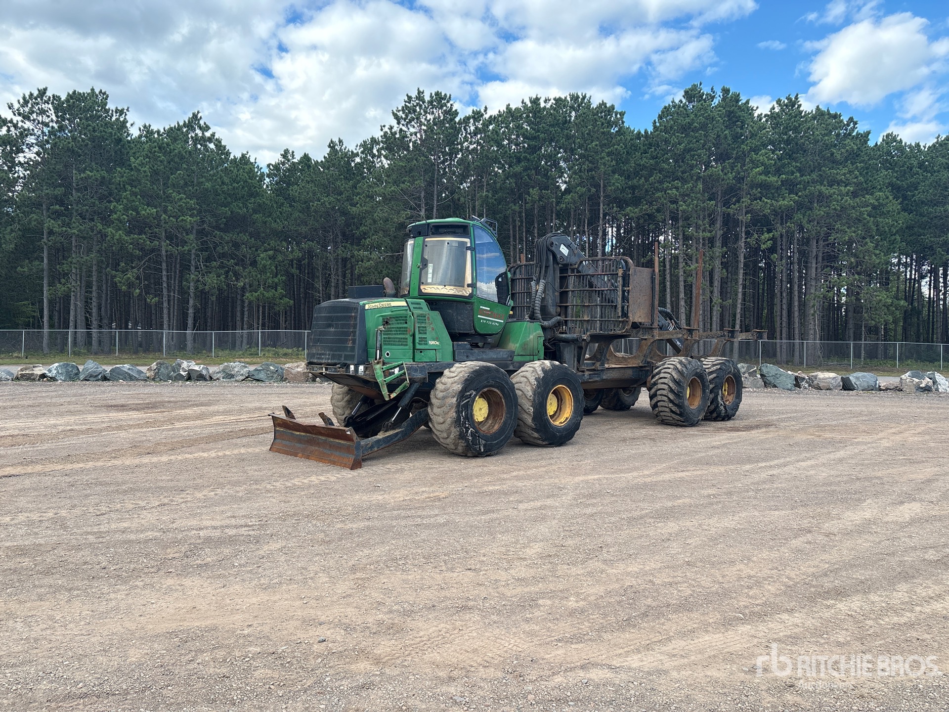 2014 John Deere 1910E