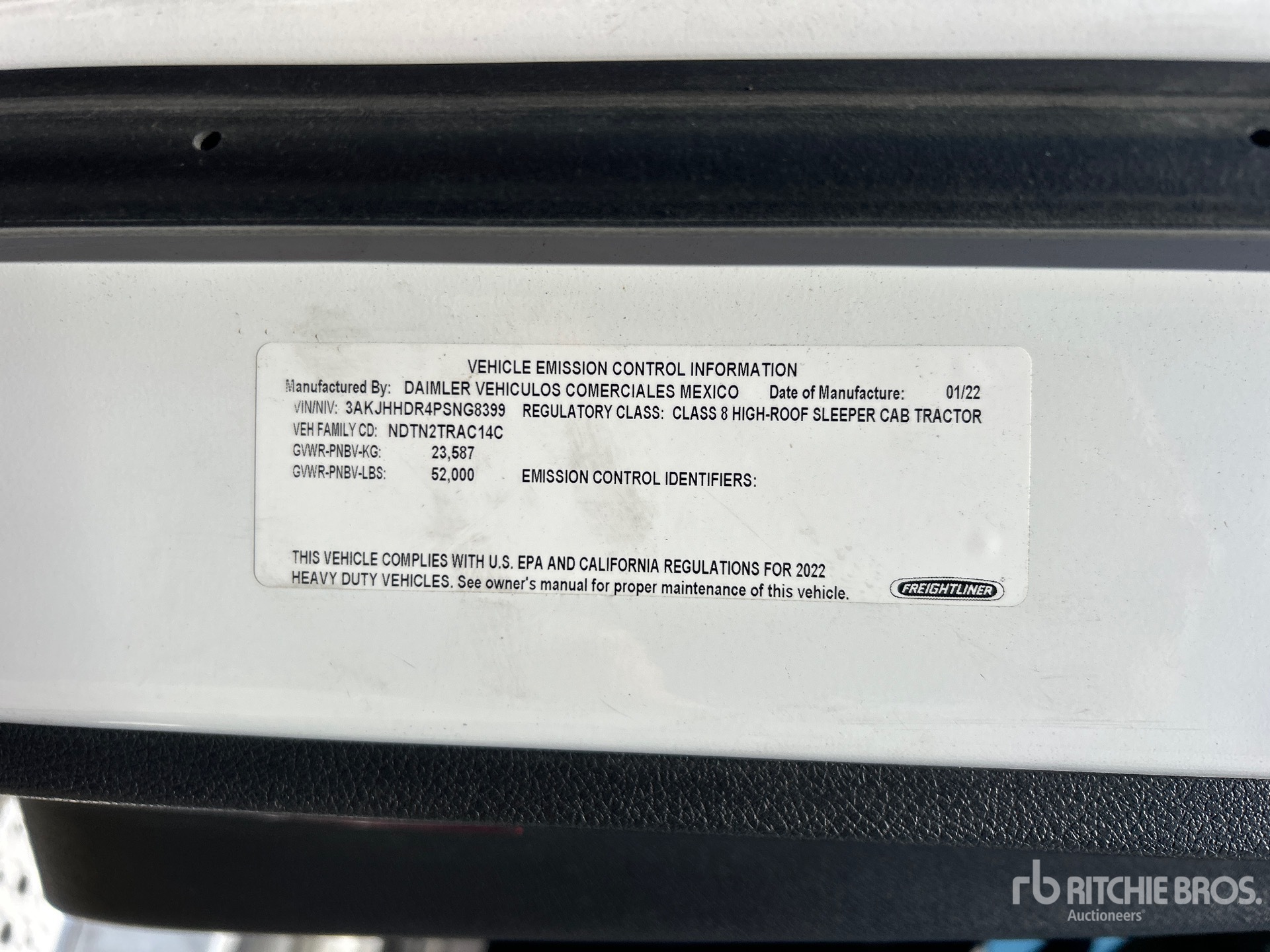 2023 Freightliner CASCADIA 126