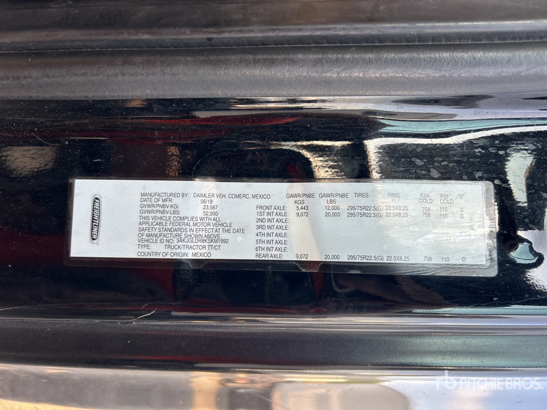 2019 Freightliner CASCADIA 125