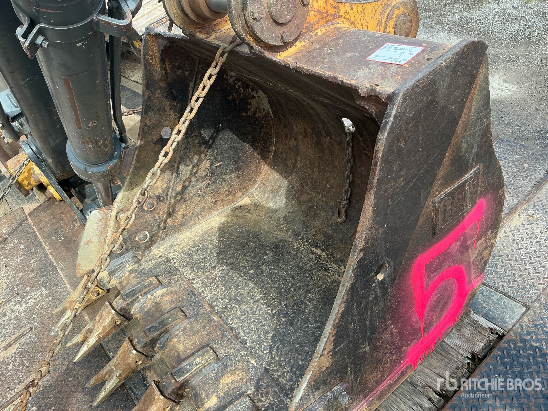 Caterpillar 52 IN - FITS CAT 300 CLASS
