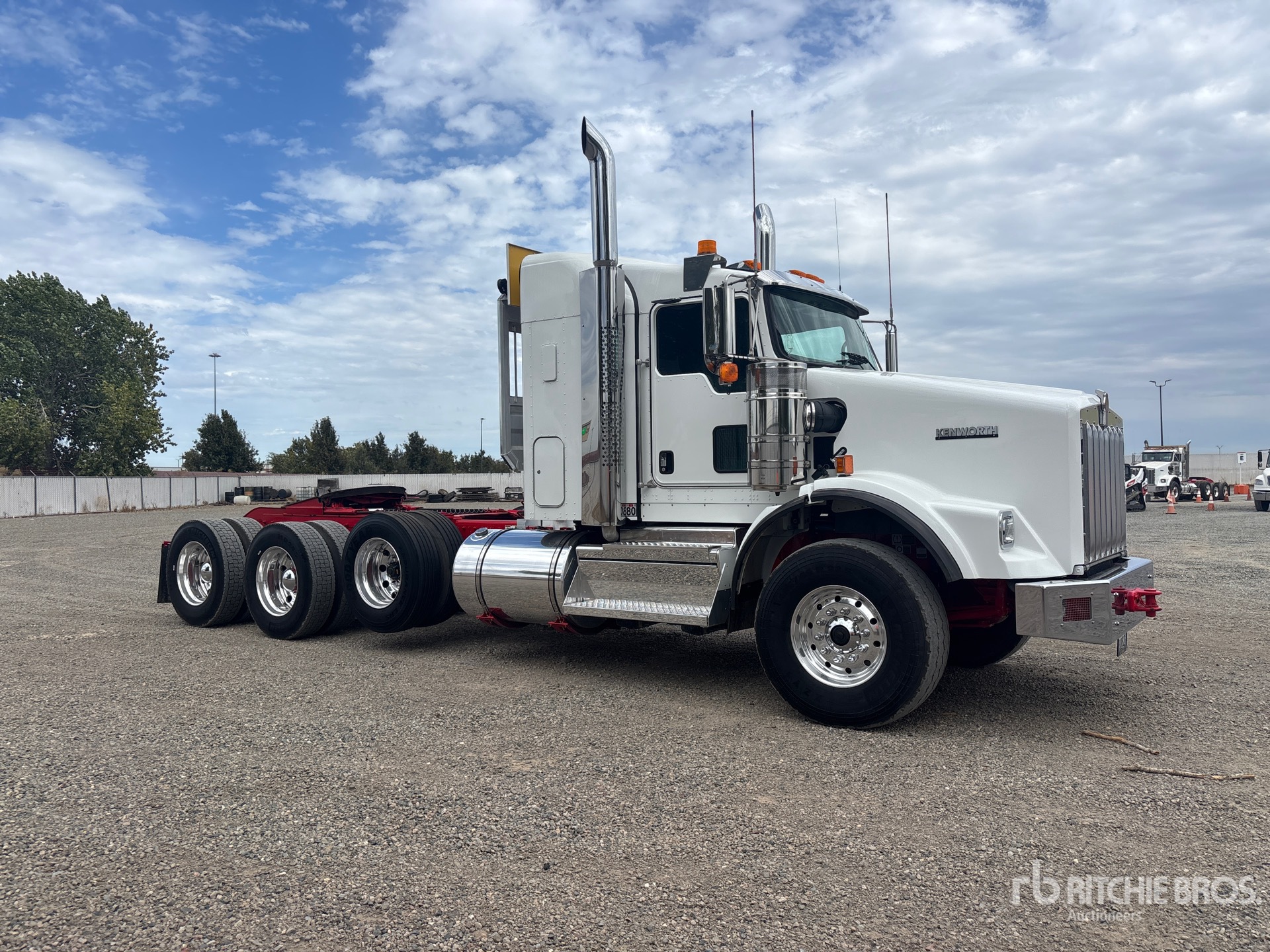 2026 Kenworth T800