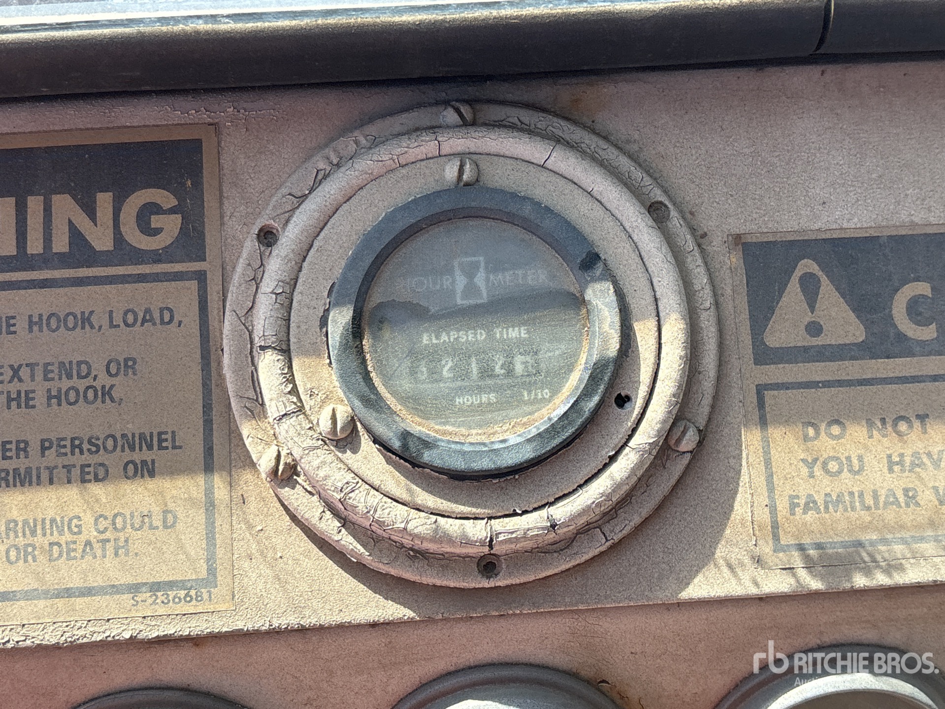 1981 Case 3330B