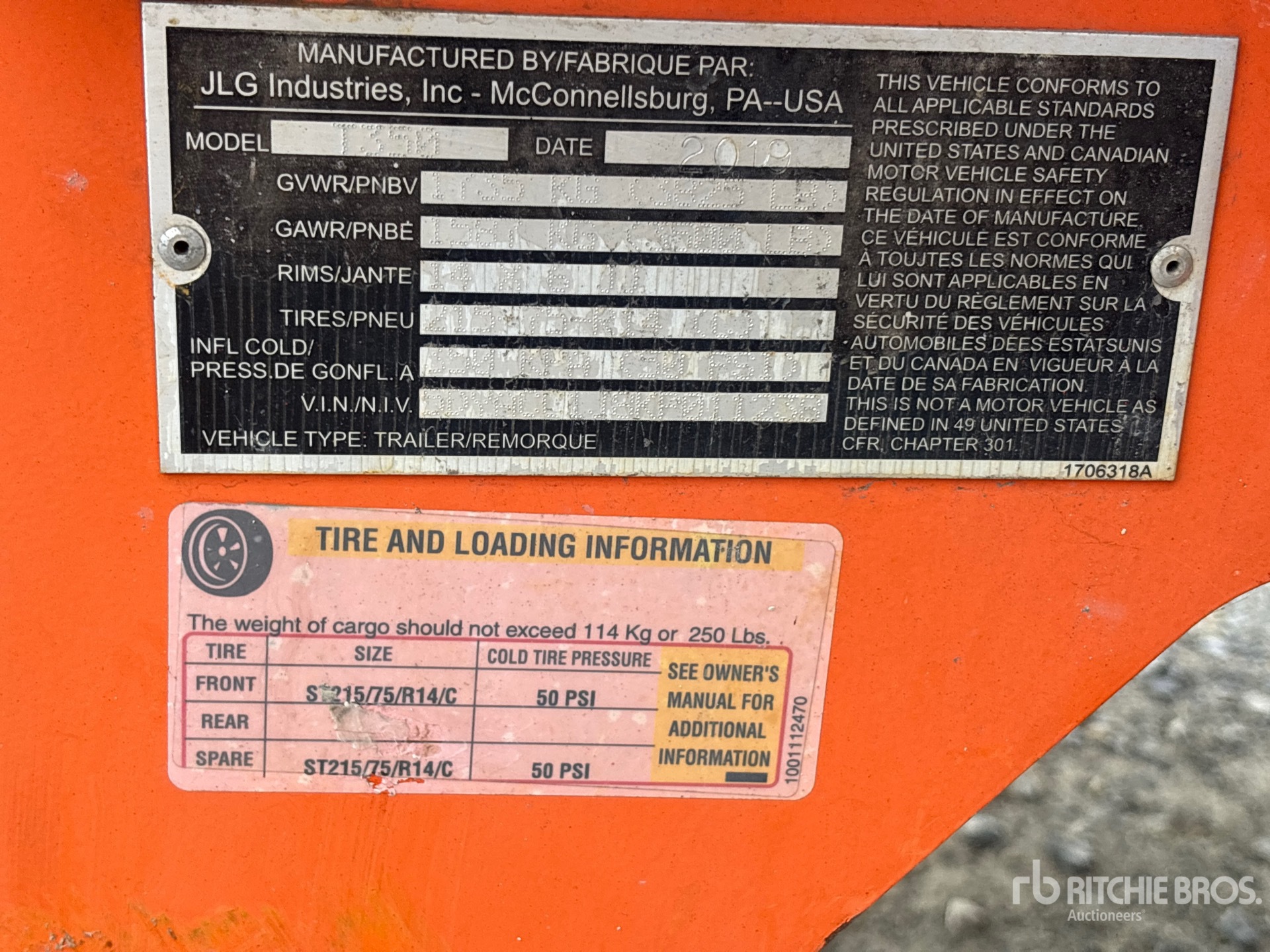 2019 JLG T-350