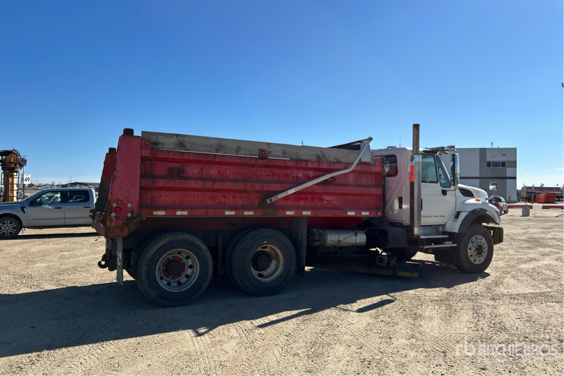2009 International 7500SBA
