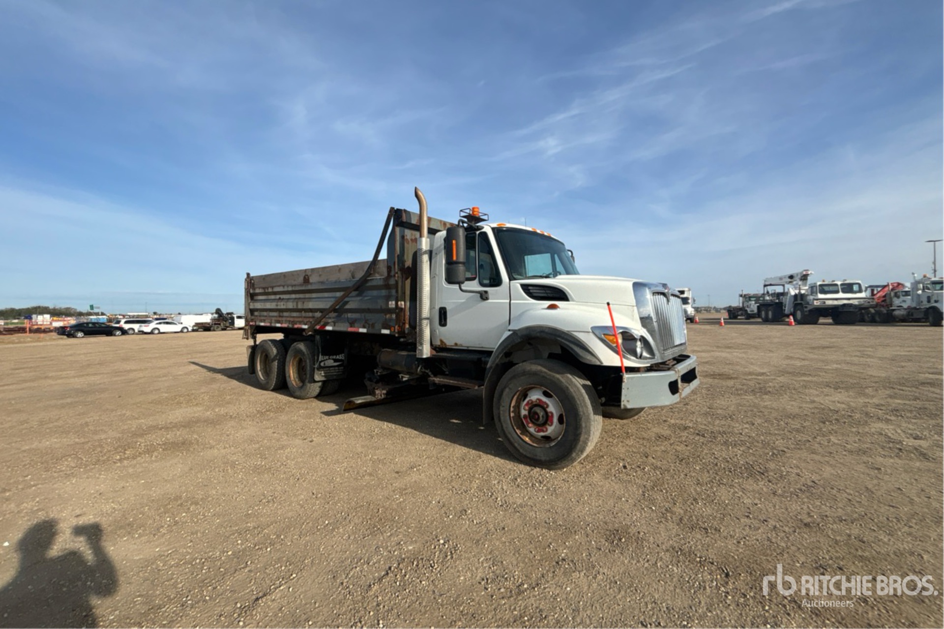 2011 International 7500SBA