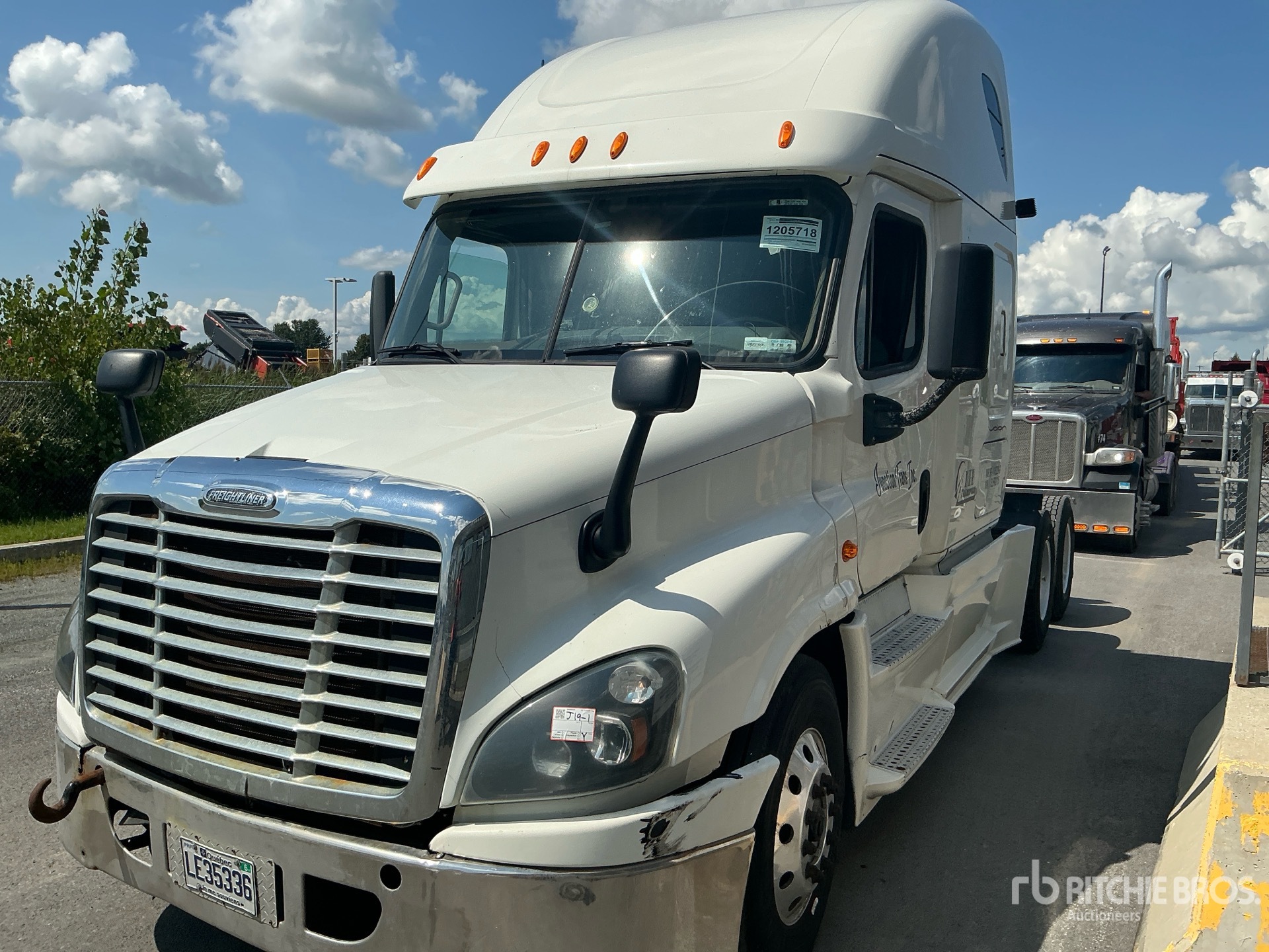 2014 Freightliner CASCADIA 125