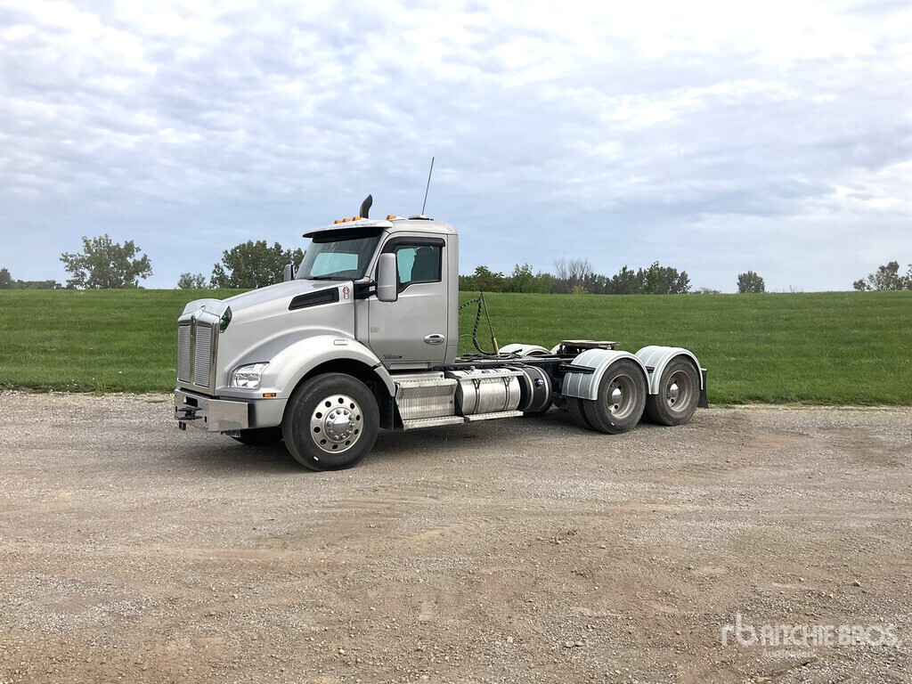 General Appearance with Featured Photo