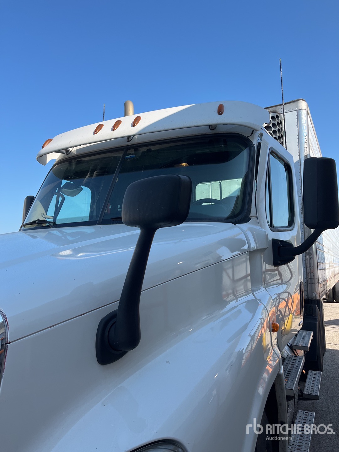 Photo of 2018 Freightliner CASCADIA 125