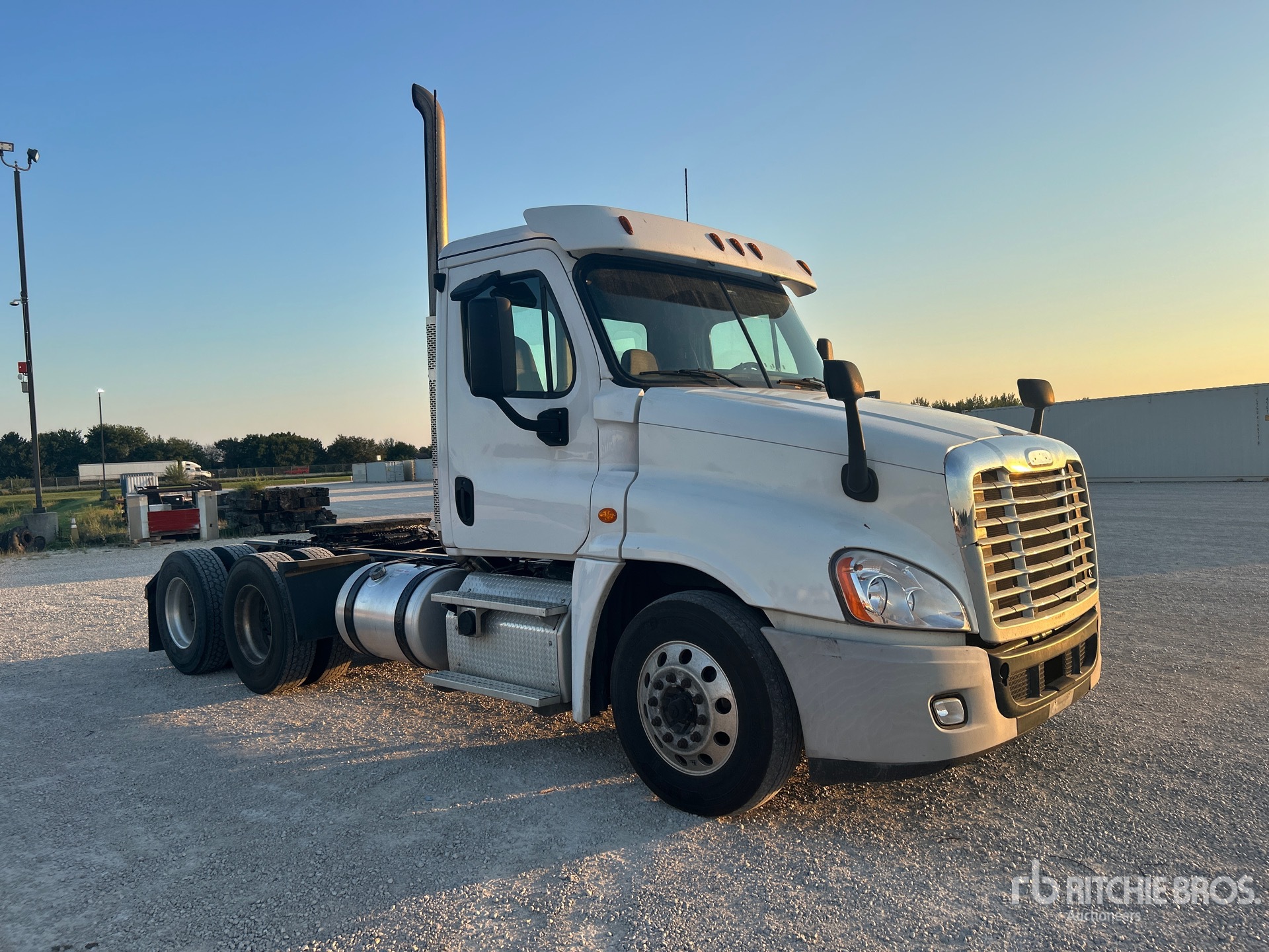 2018 Freightliner CASCADIA 125