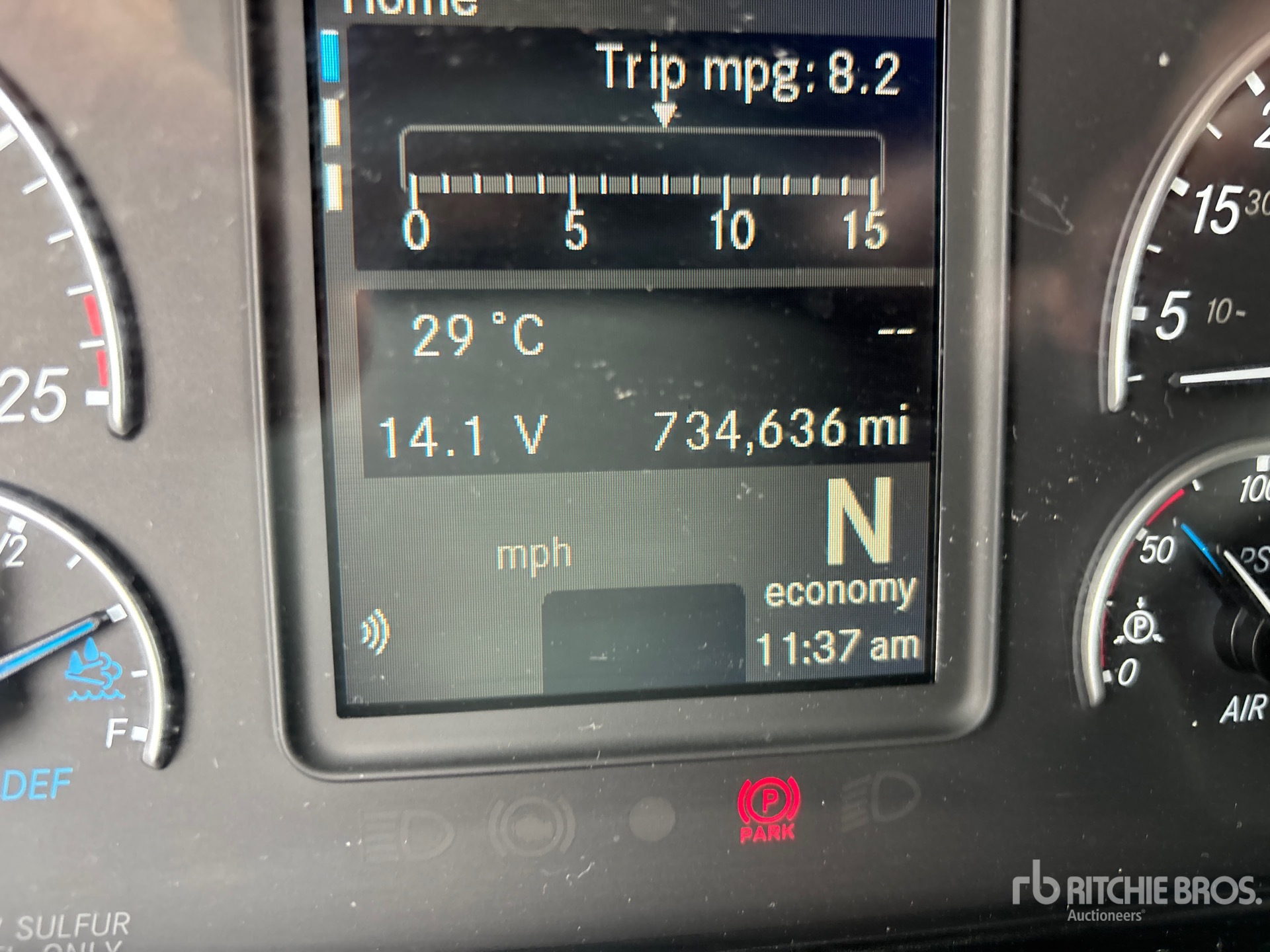 2021 Freightliner CASCADIA 126